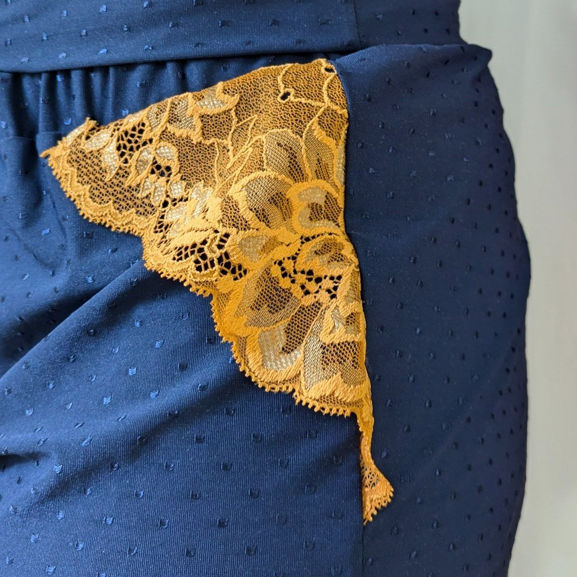 details-dentelle-short-raoul.jpg