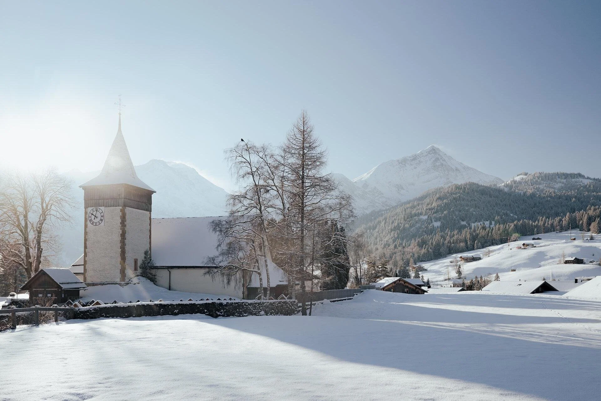 Lauenen Kirche.jpg