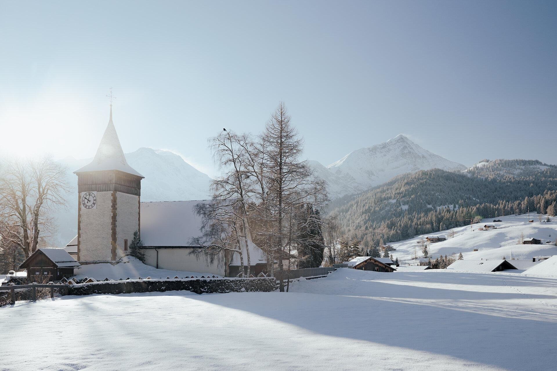 Lauenen Kirche.jpg