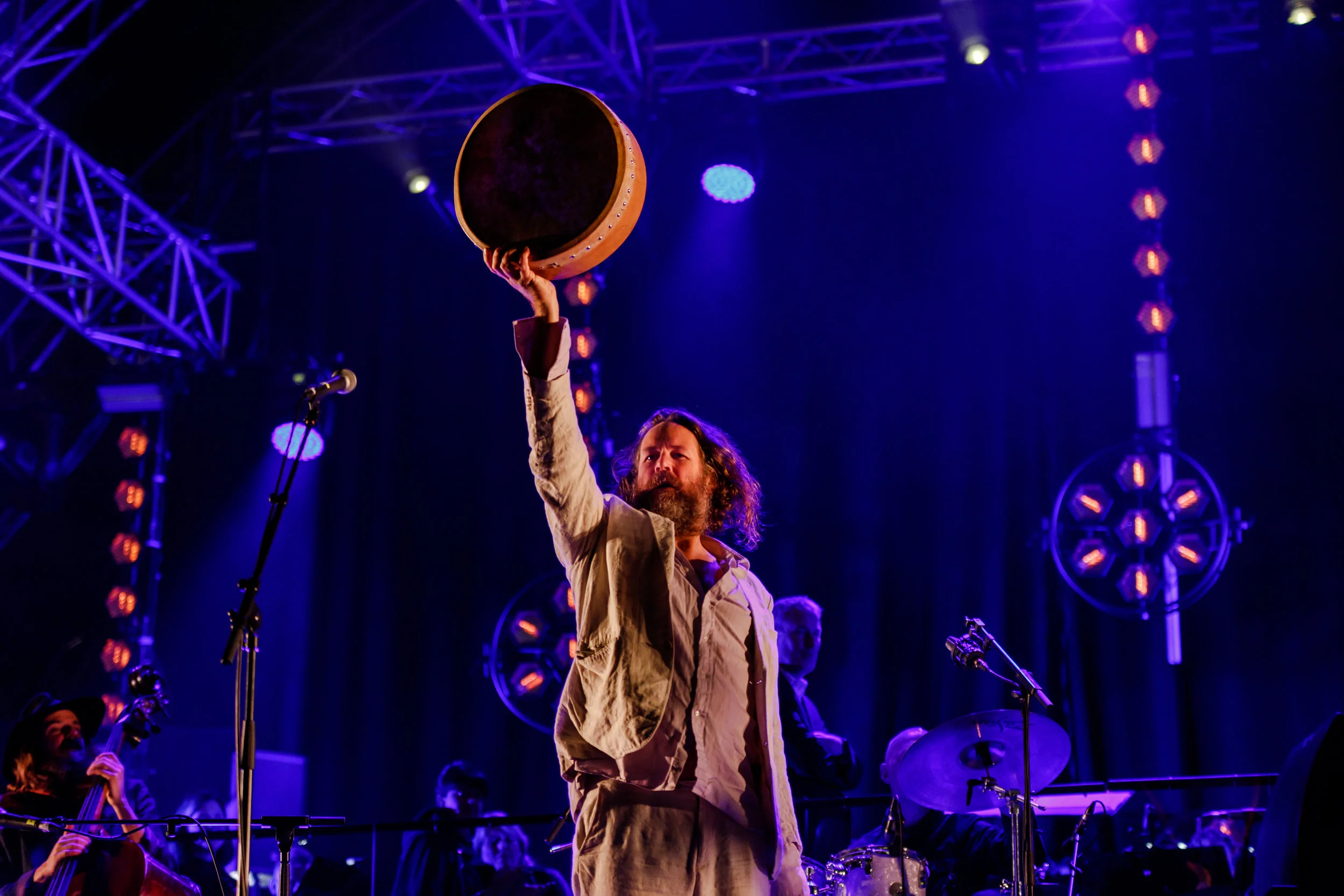 FC18CD hothouseflowers liamomaonlai drum full length.jpg