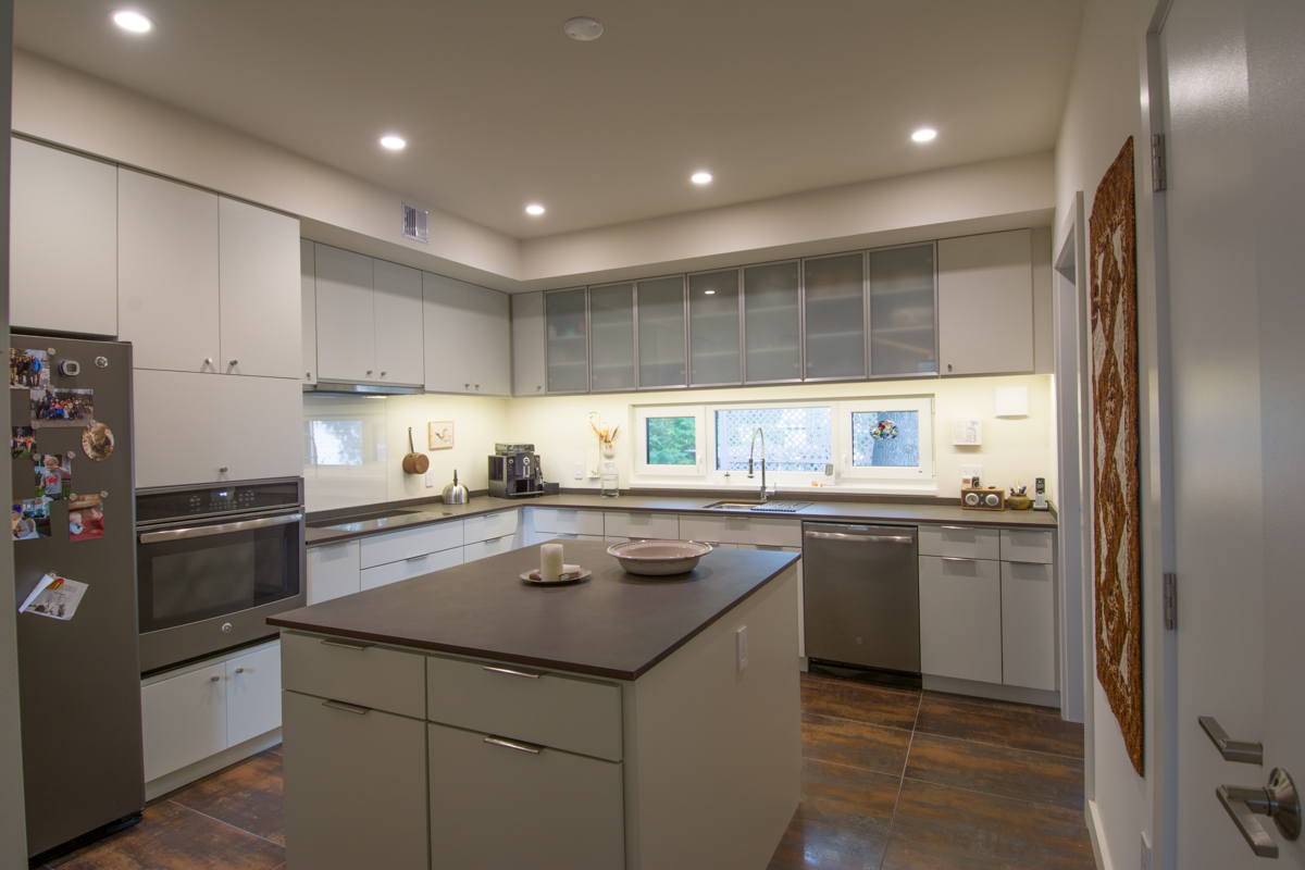 Modern kitchen with letterbox window.