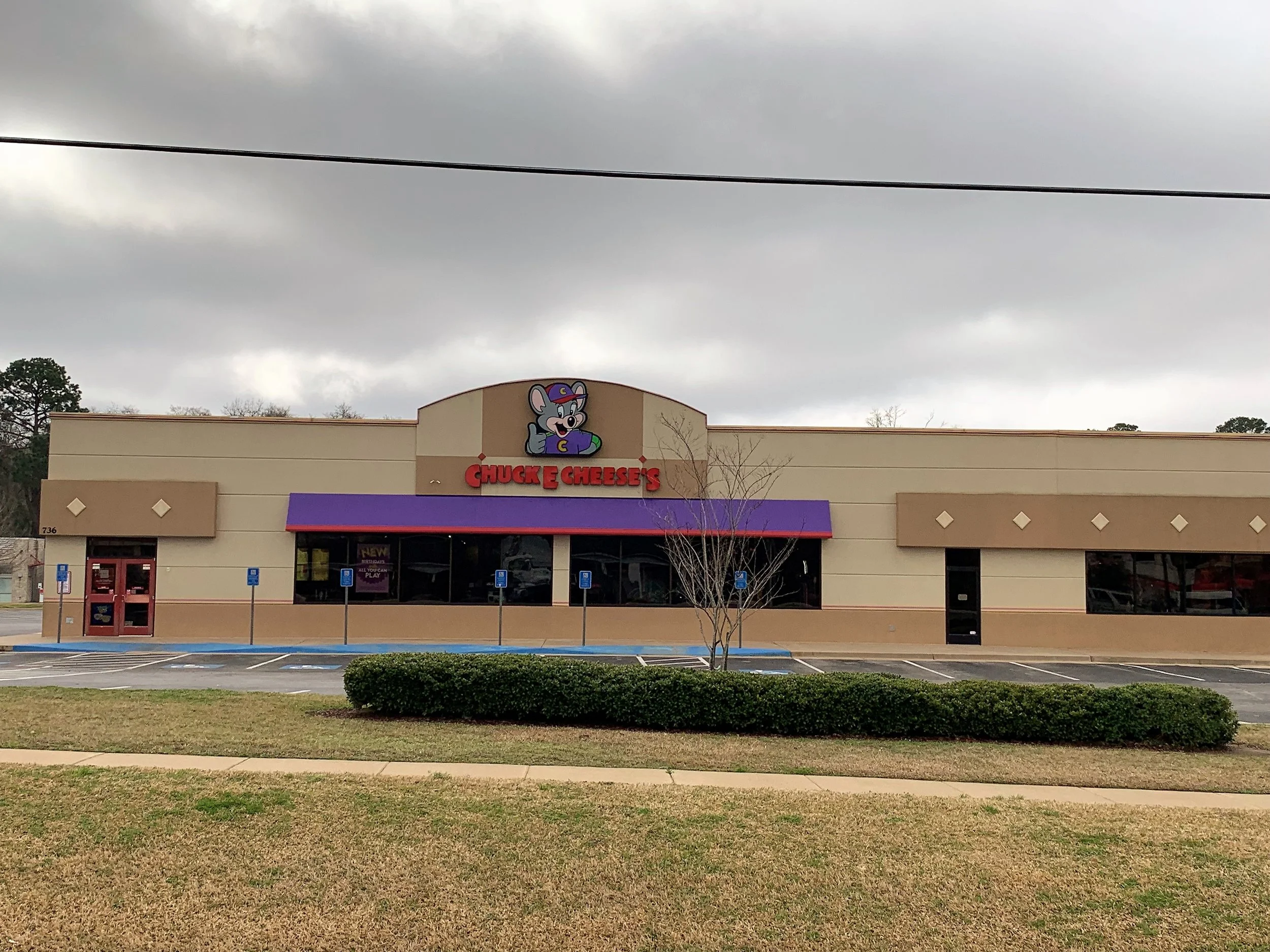 Chuck E Cheese's.jpg