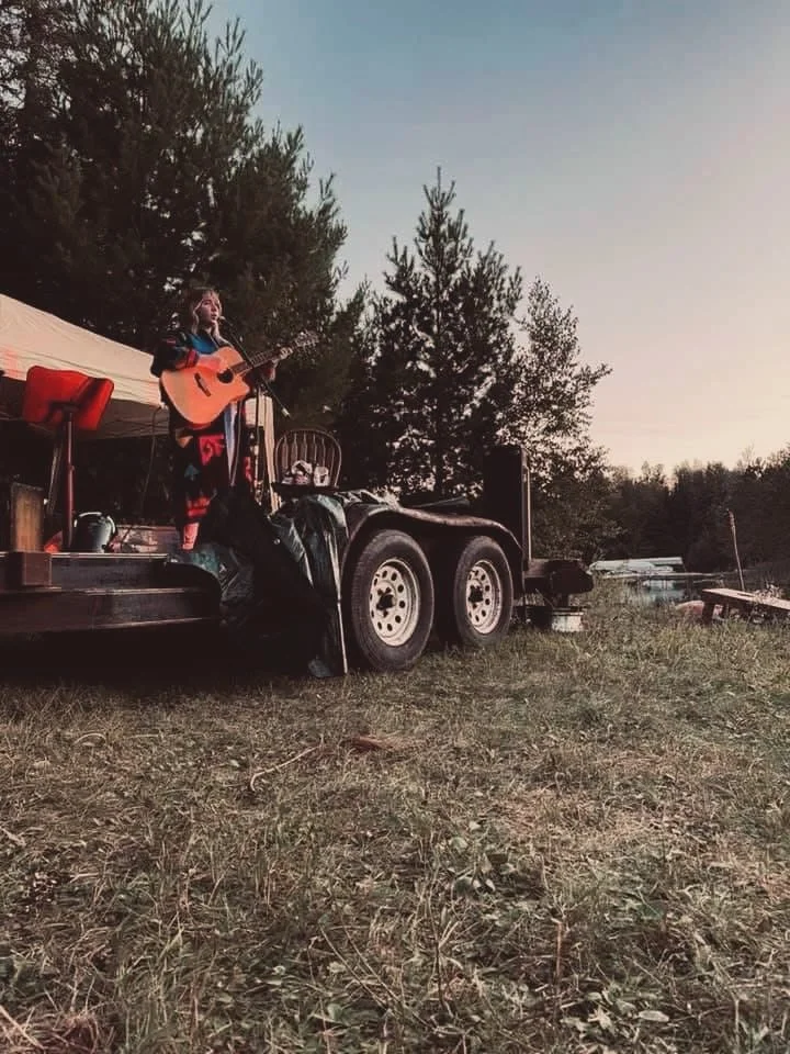 Playing a Rustic Family Retreat near Island Lake tonight 🧜&zwj;♀️

Follow the Siren Call by water 🌗