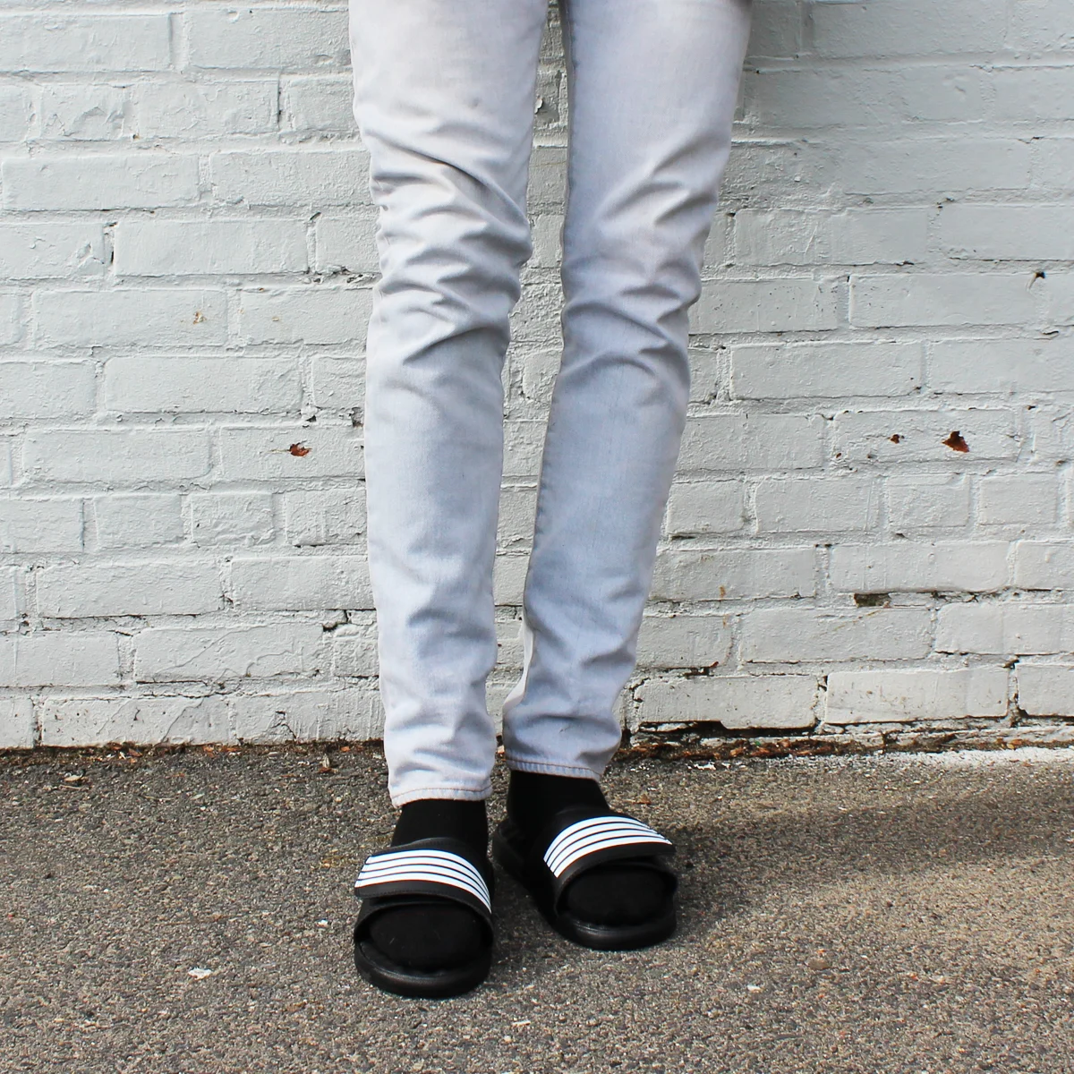 lifestyle white brick.jpg