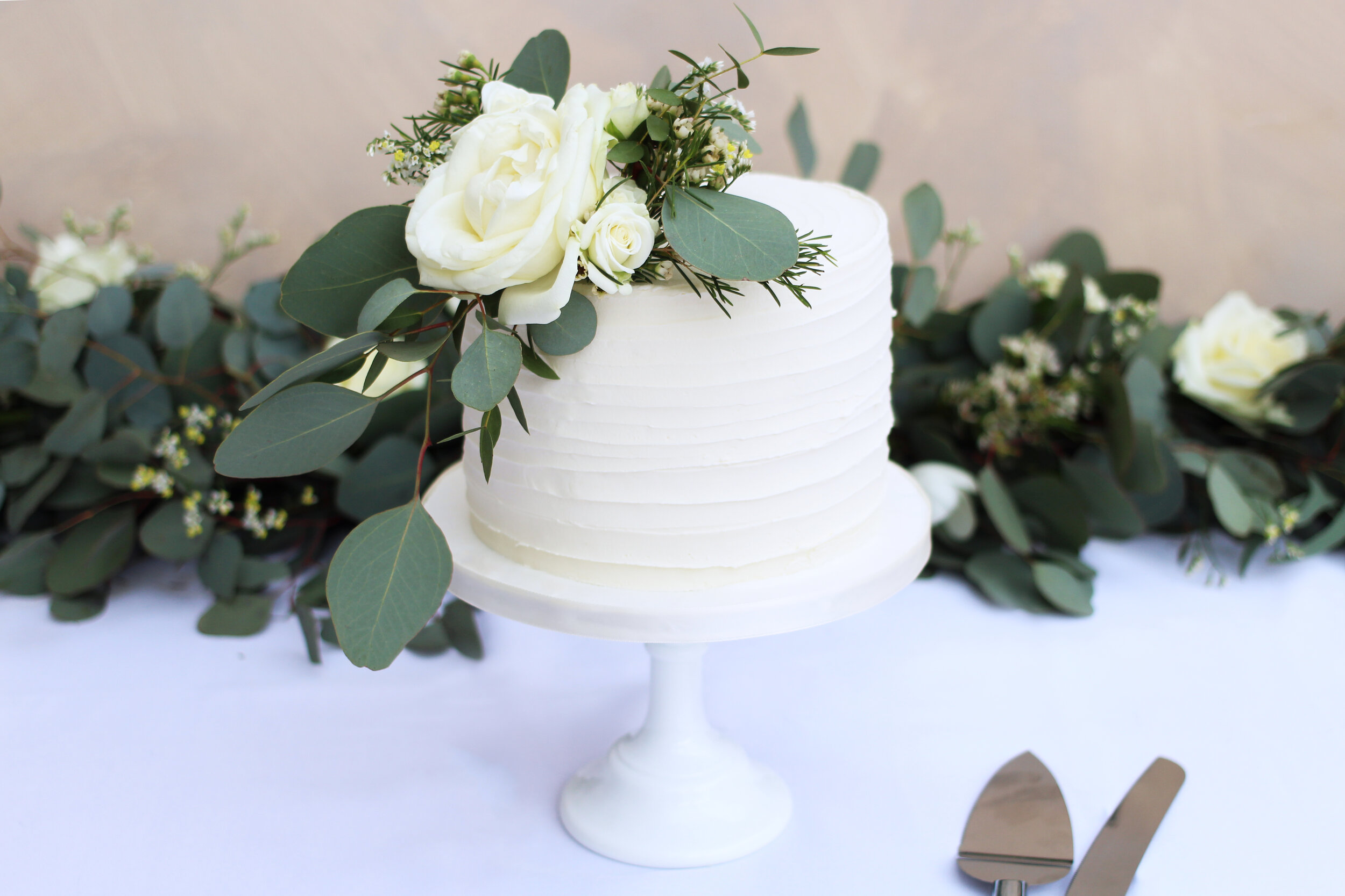 Cake Toppers| The Floral Touch UK | Cake Tier Displays