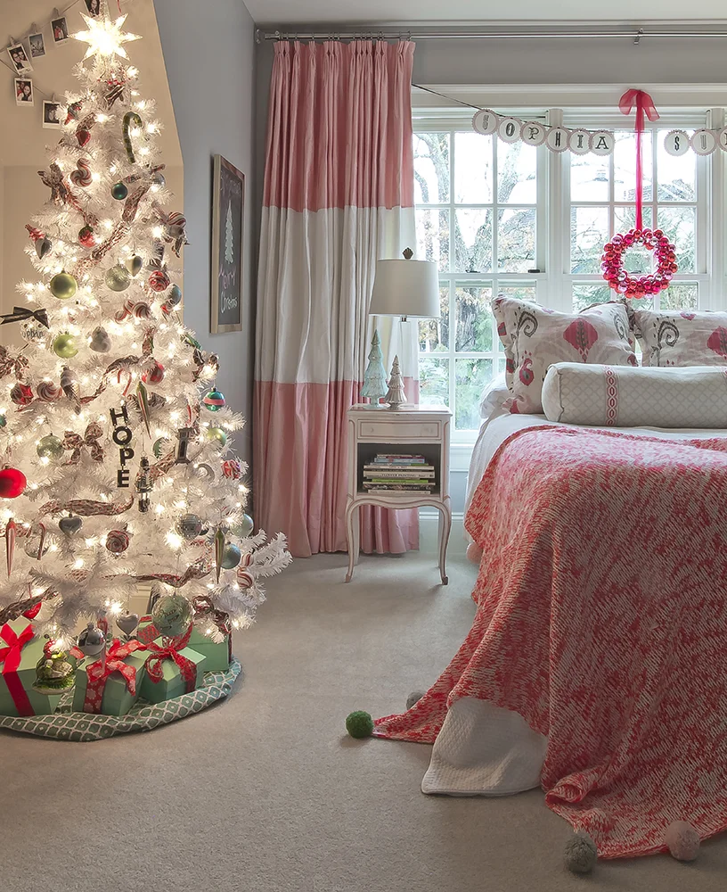 xmas bedroom.jpg