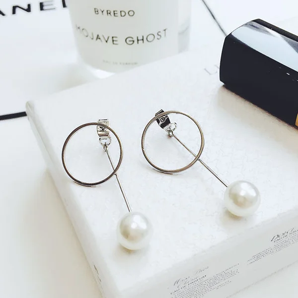 Mira Pearl Circle Earrings
