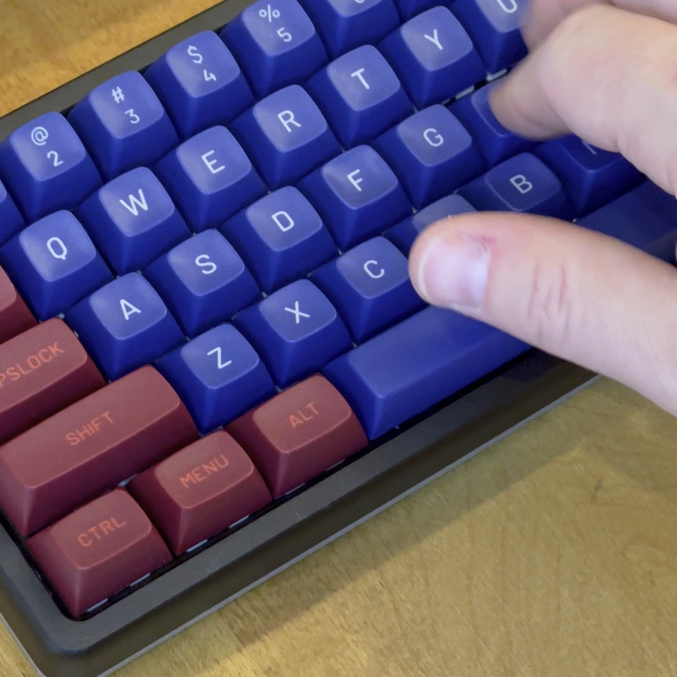 Review: DROP ALT – MARVEL Keyboard / Hands-On Look at the Custom Keyboard Market
