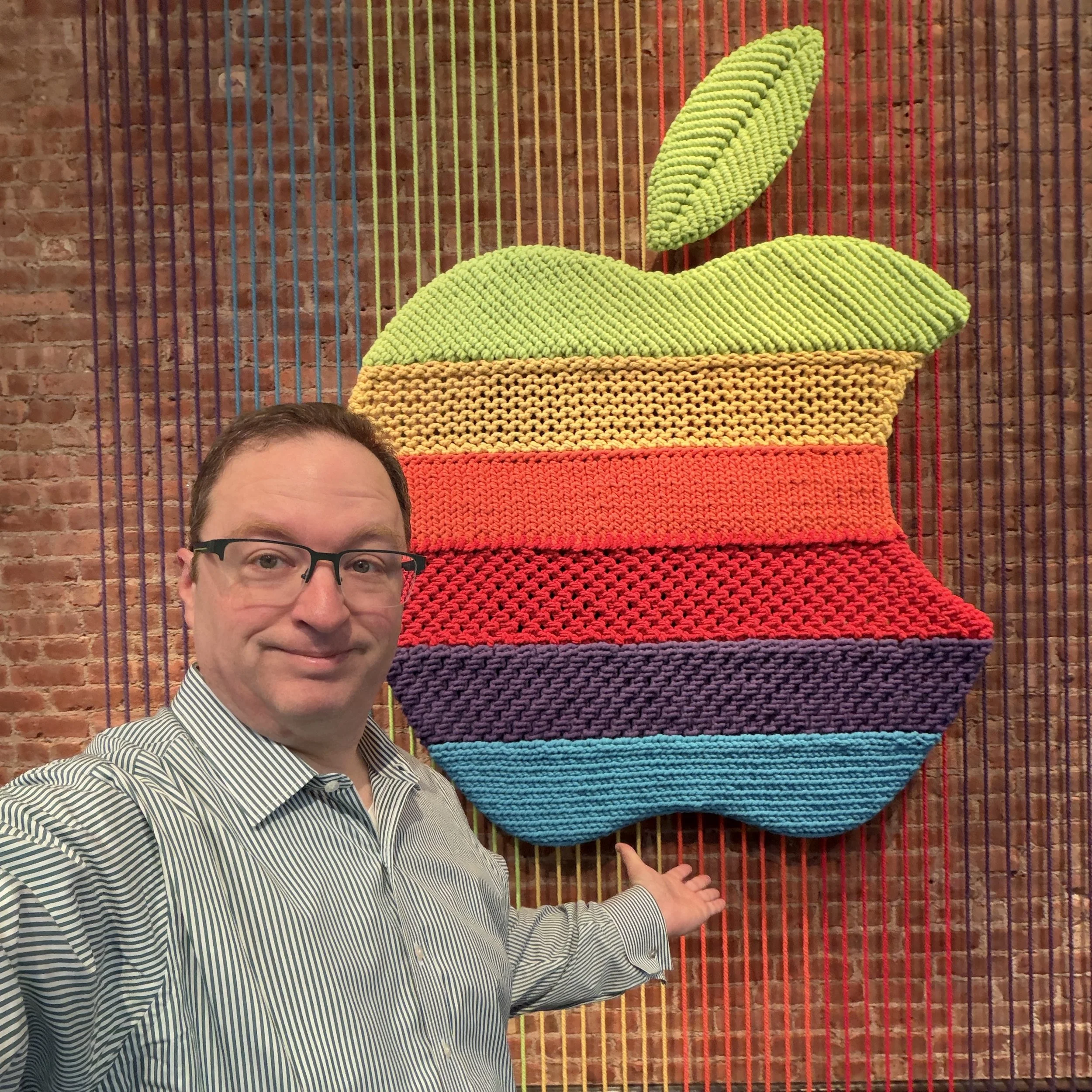 Apple HomeView, Home Collection: Extending Apple’s Ecosystem in the Home A Little
