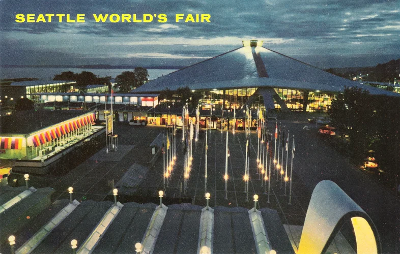 1962_Seattle_Worlds_Fair_Plaza_of_States_Coliseum_21.jpg