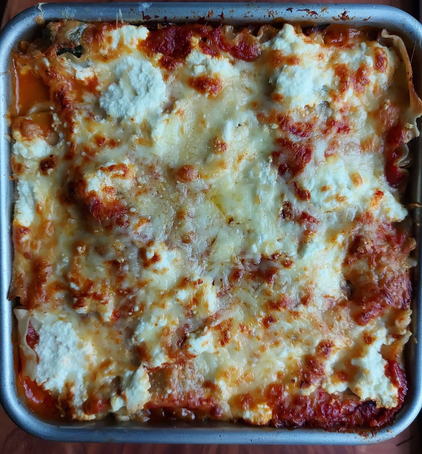 Mangia Mangia!!
Pimento Cheese, Spinach &amp; Mushroom Lasagna. 
I used gluten free noodles this time. I wanted  a hearty gf vegetarian dinner.
#scratchmadedips #smallbatch #ifthisdipcouldtalk 
.
.
.
.
.
.
#eatwell #eatrealfood #lasagna #vegetarian #