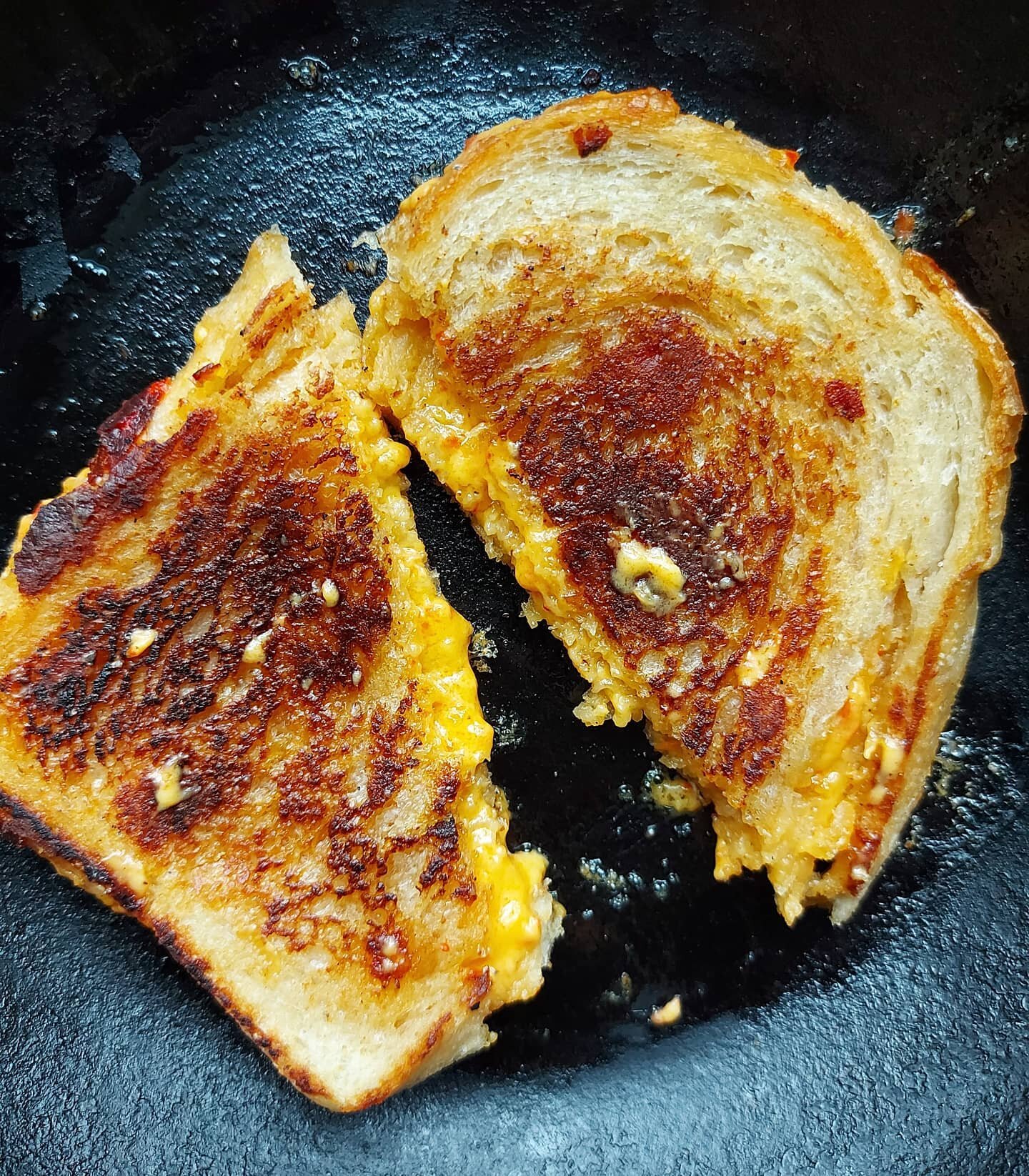 Pimento cheese grill cheese. 
#breafast #lunch #dinner #latenightsnacks
.
.
.
.
.
.
#scratchmadedips #ifthisdipcouldtalk 
#eatwell #grillcheese #pimentocheese #sourdough #yow #ottawa #ottawalife #ottawaeats #ottawafoodies #ottawafood #yyz #toronto #t