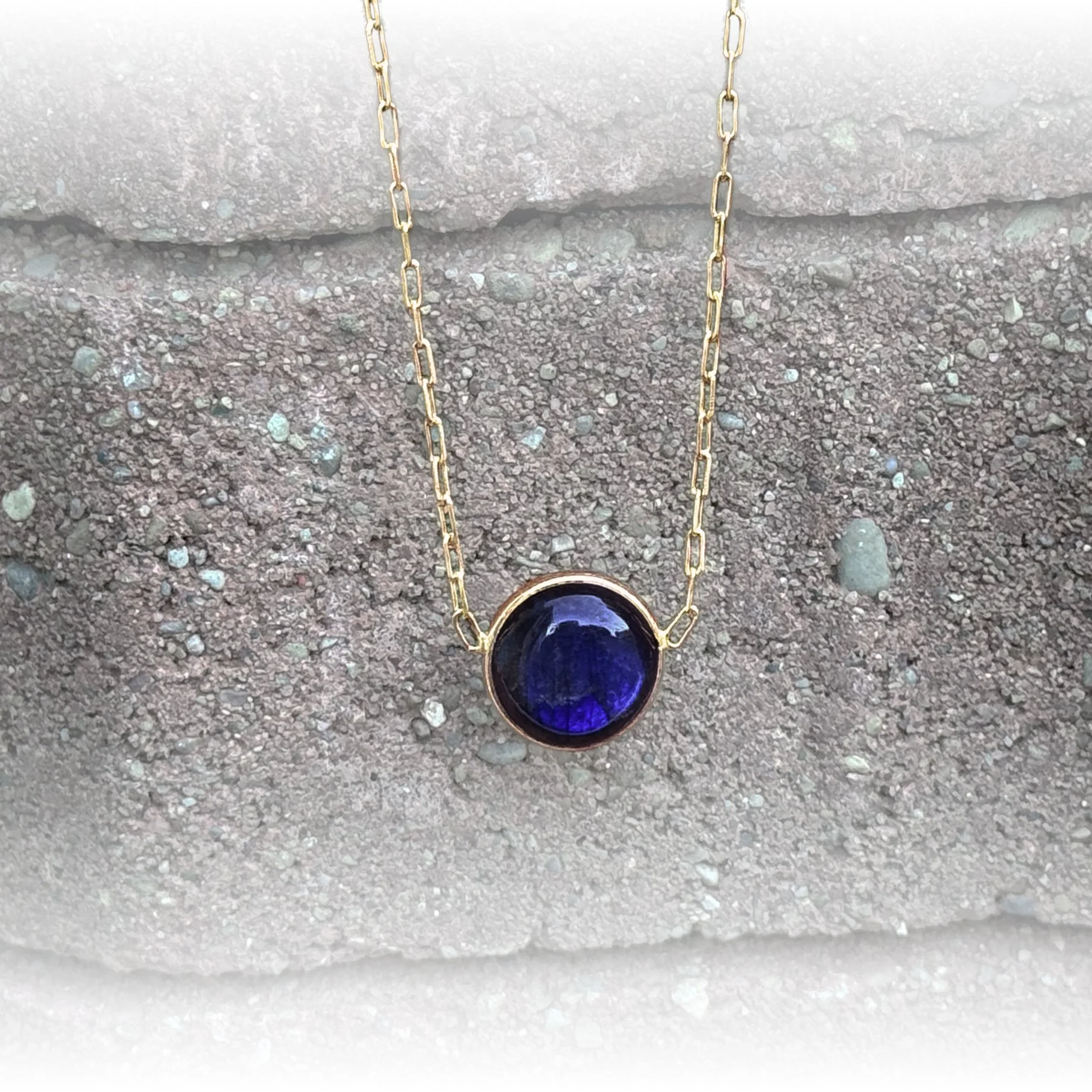IMG_5454 Round Gemstone Necklace Gold Plated Silver 925 - Labradorite - Schmuckoo x Noyre Berlin.jpg
