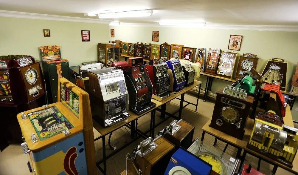 Slot Machines — Coin-Op King