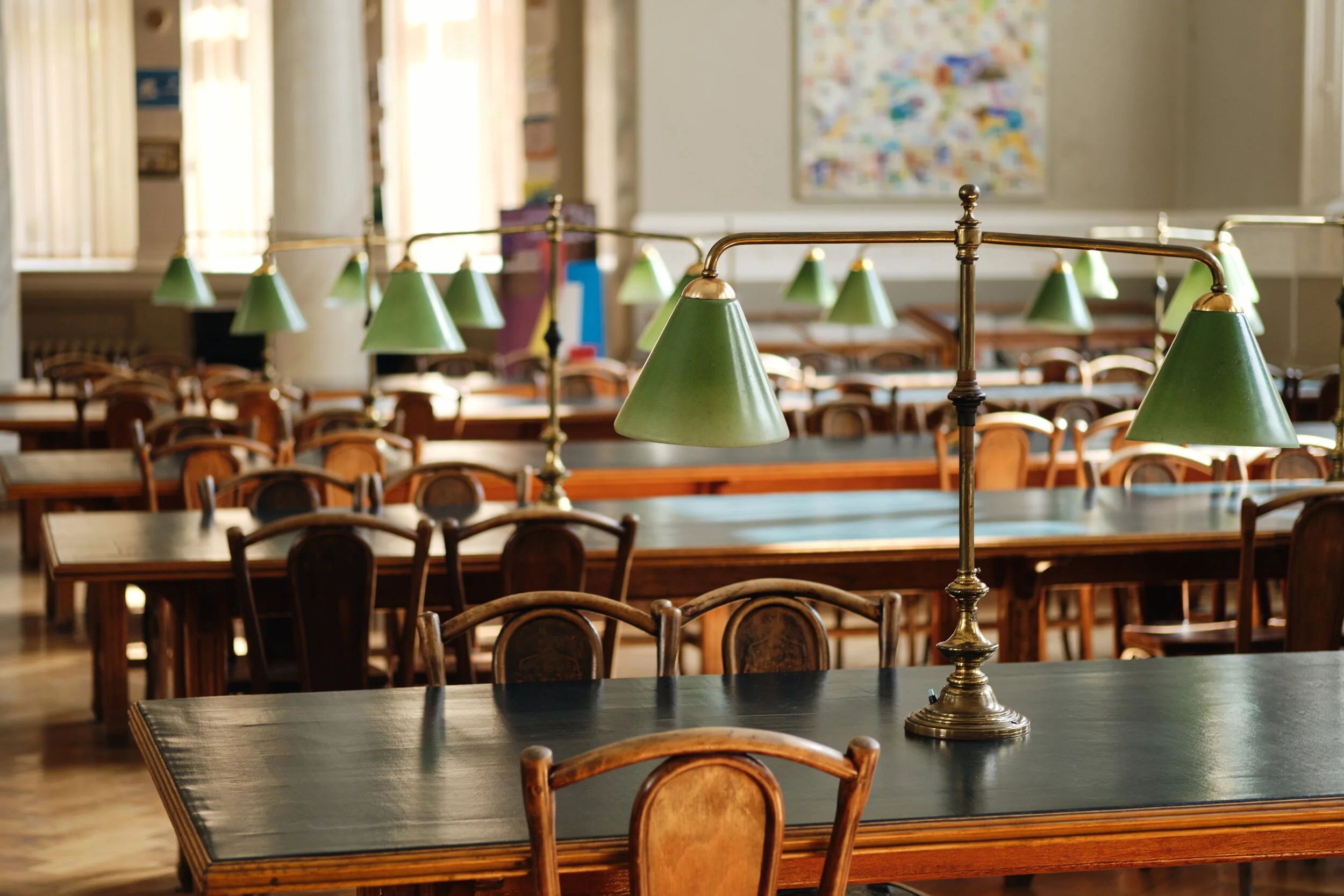 classic-interior-of-empty-university-library-NPW9CUB.jpg