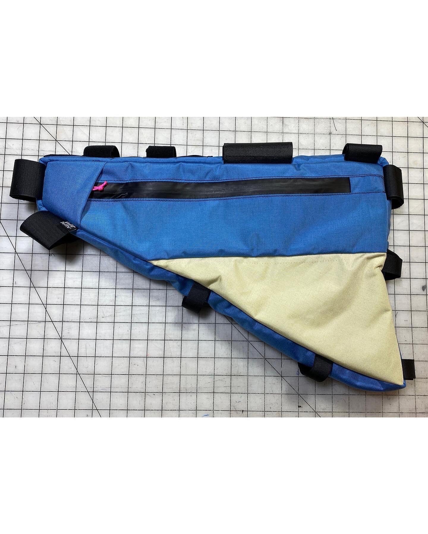 04E369B2-77A0-4912-8A1A-5FBA03B1A606