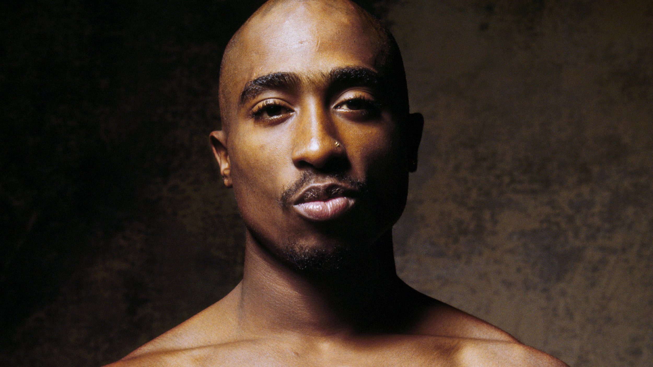 S13246_HR_DC_12566_Tupac_Rolling_Stone_Cover-Frame_og_26281.jpg