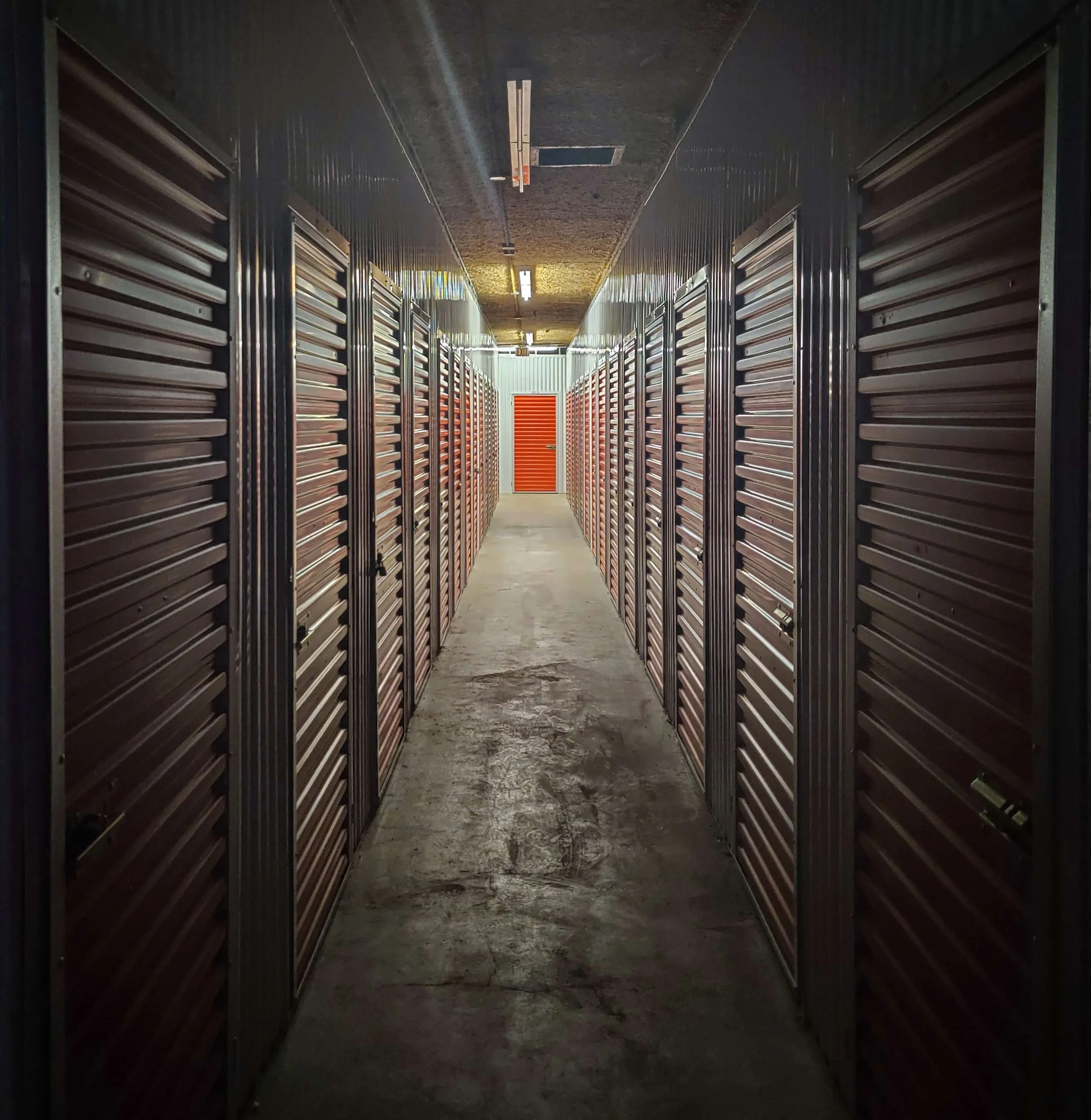 Are Storage Units in E14 Ventilated?