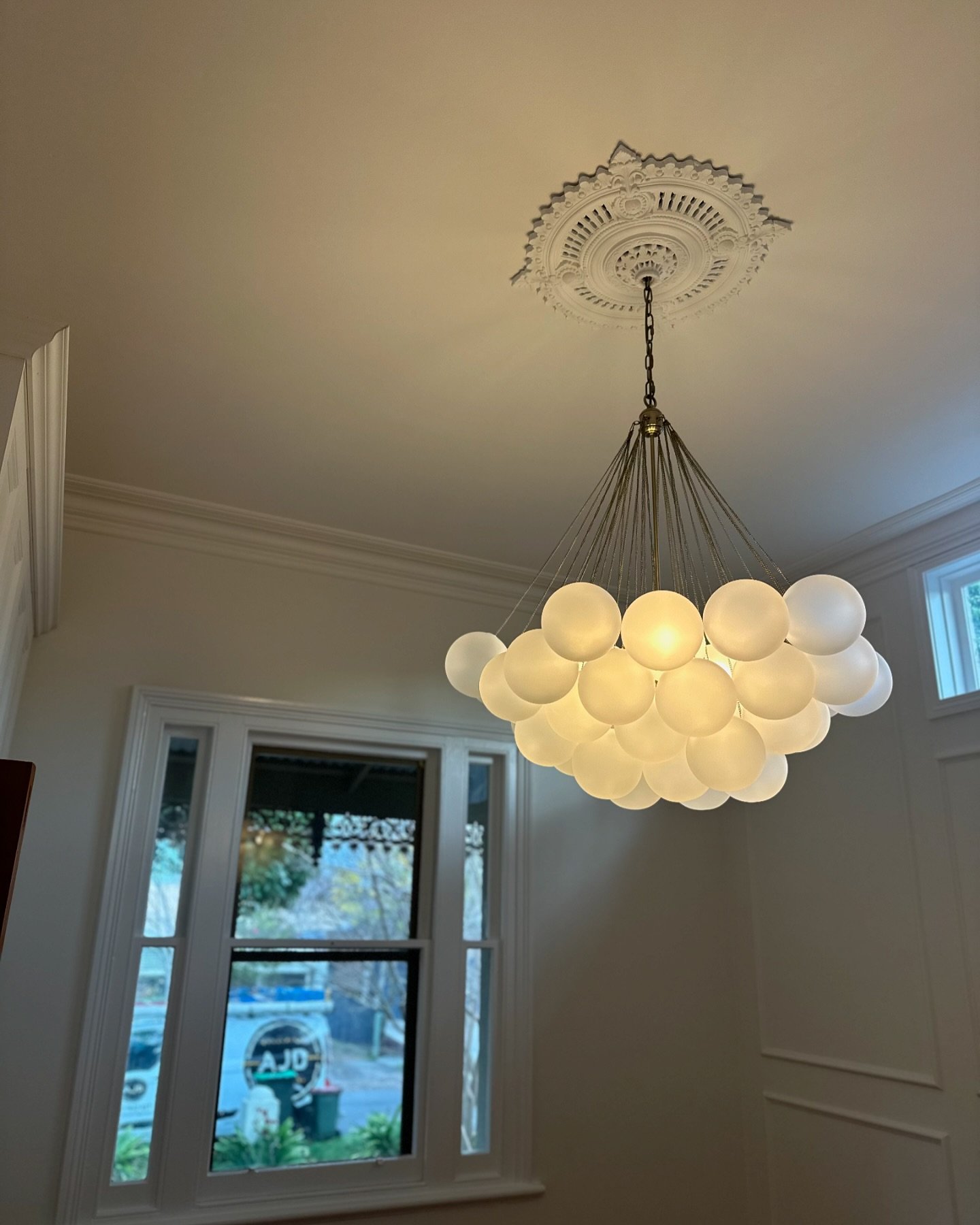 These pendants came up a treat in this beautiful Surrey hills home. 🏠 💡 

Have a great weekend everyone!! 

#ajdelectricalsolutions