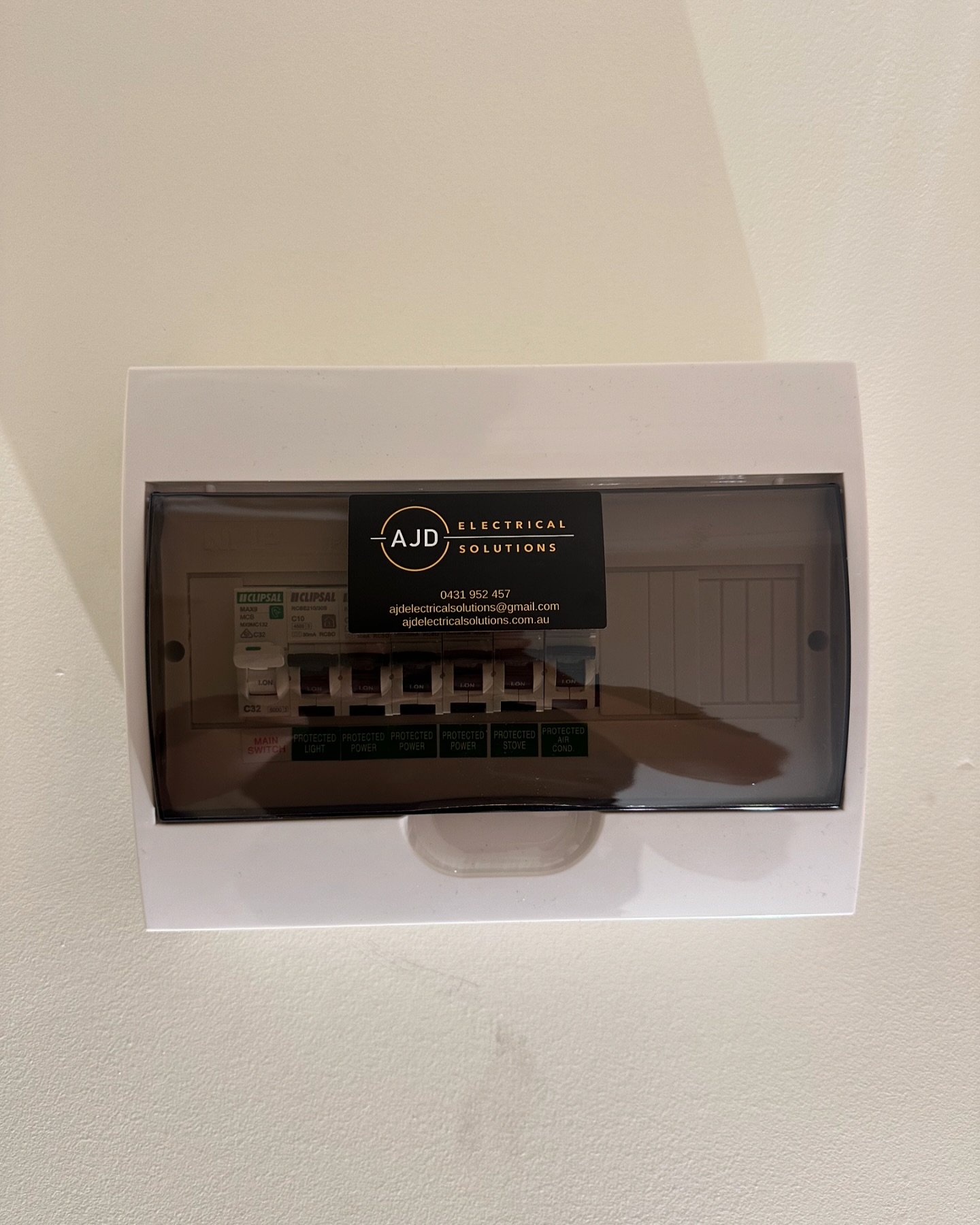 Switchboard upgrade completed in Surrey Hills today 

#ajdelectricalsolutions 

⚡️ ⚡️ ⚡️