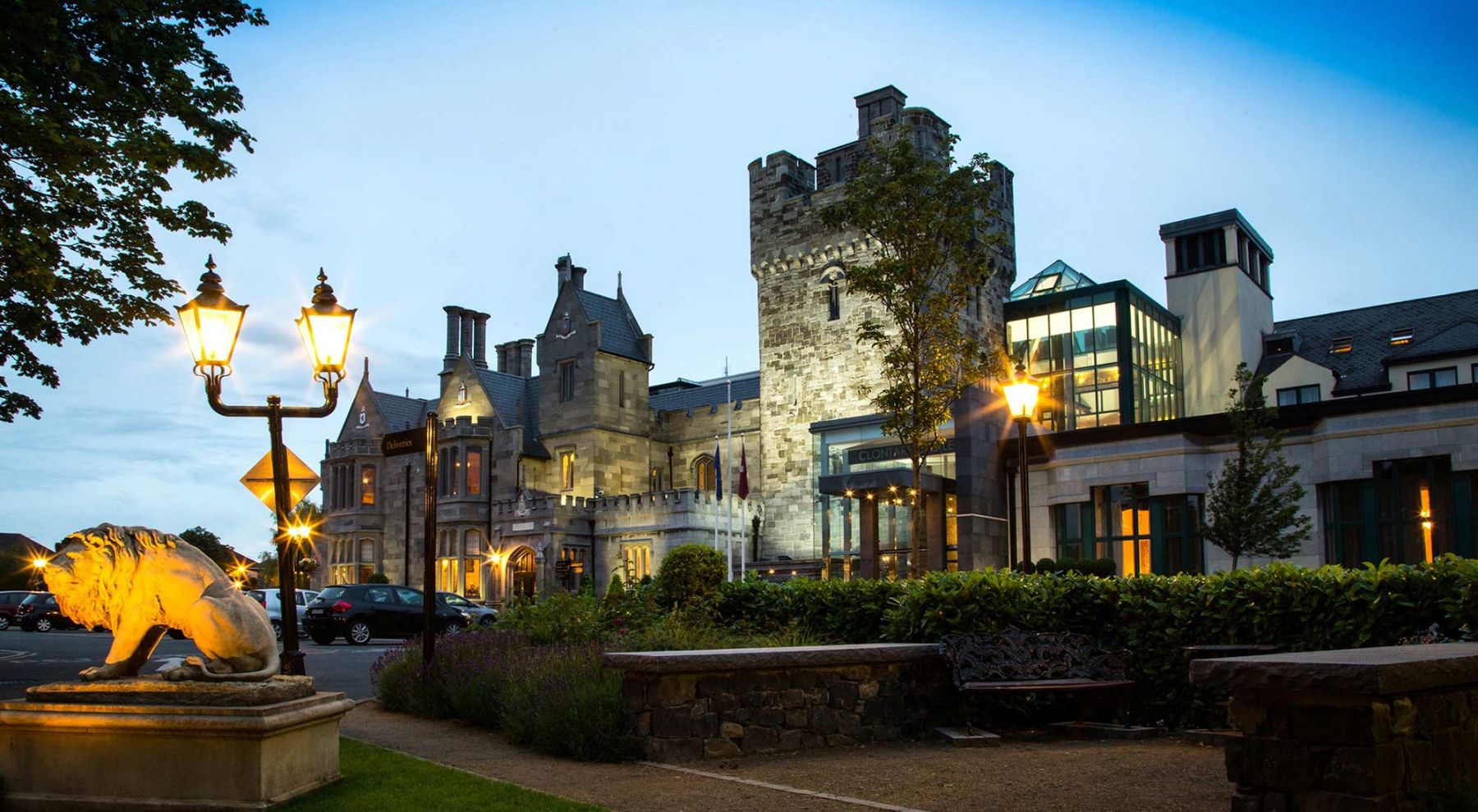 PIC-Clontarf-Castle-Exterior-Dusk-main-Banner.jpg