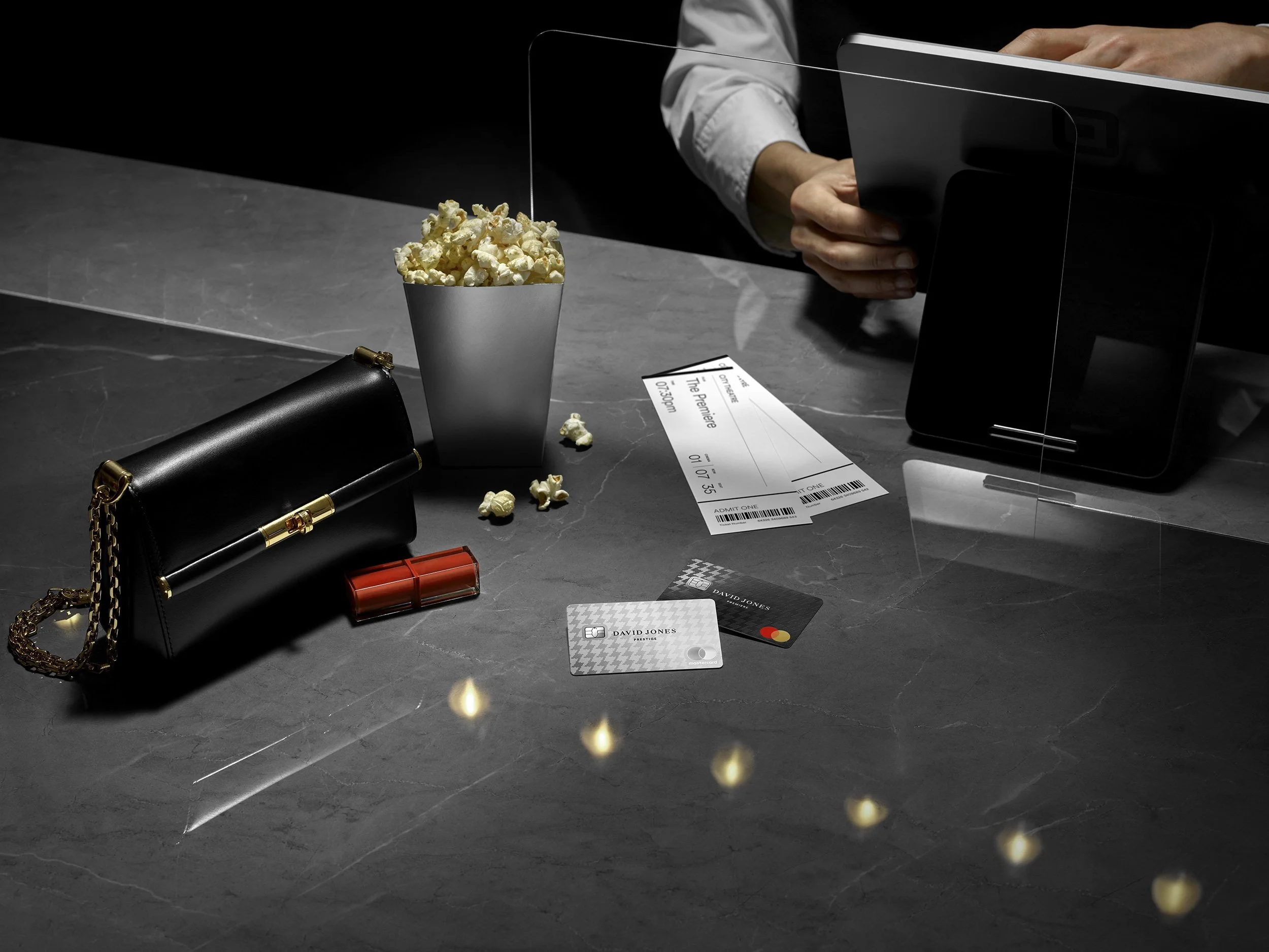 ISAMU-SAWA-David-Jones_Credit-Cards_CINEMA.jpg