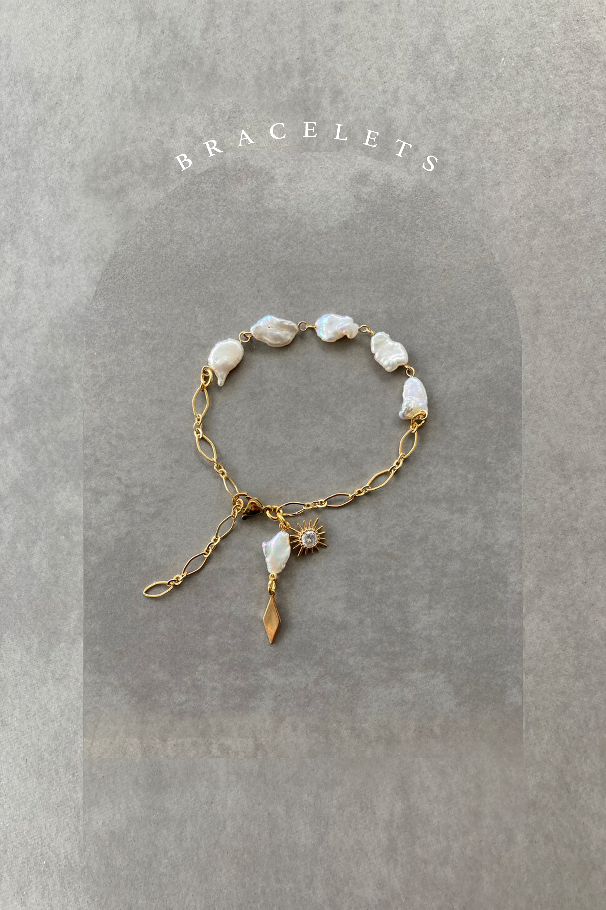 BRACELET.png
