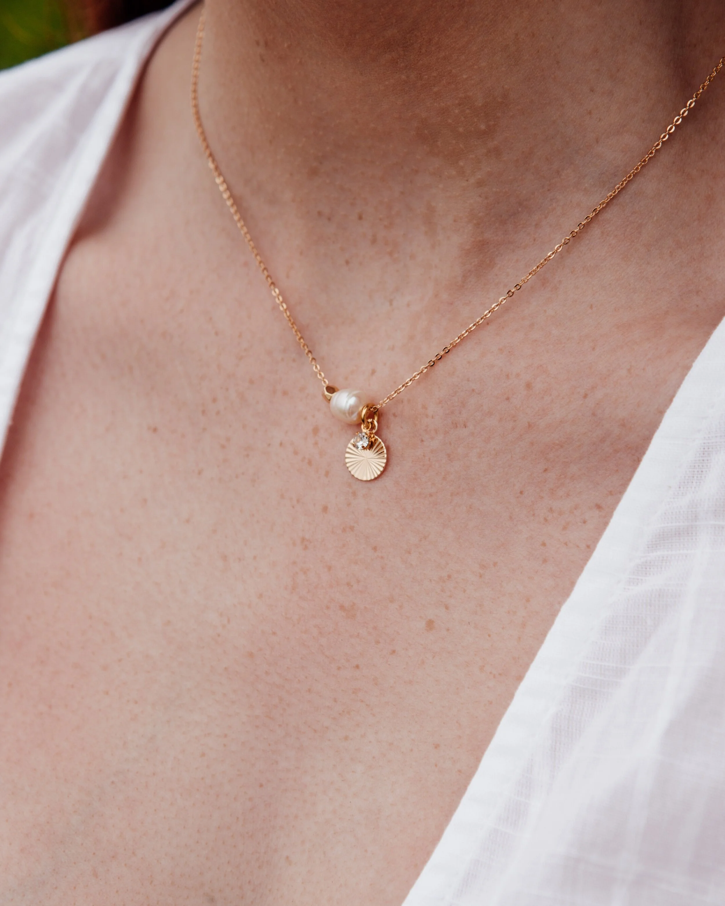 Poise necklace
