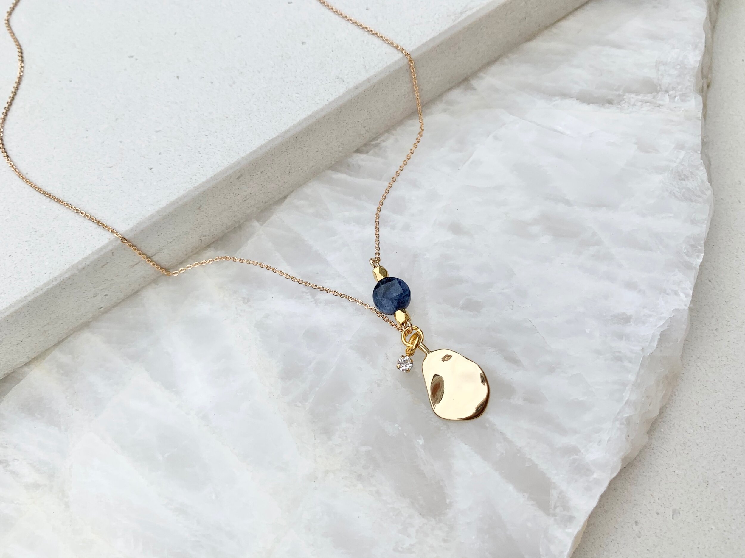 Melis necklace