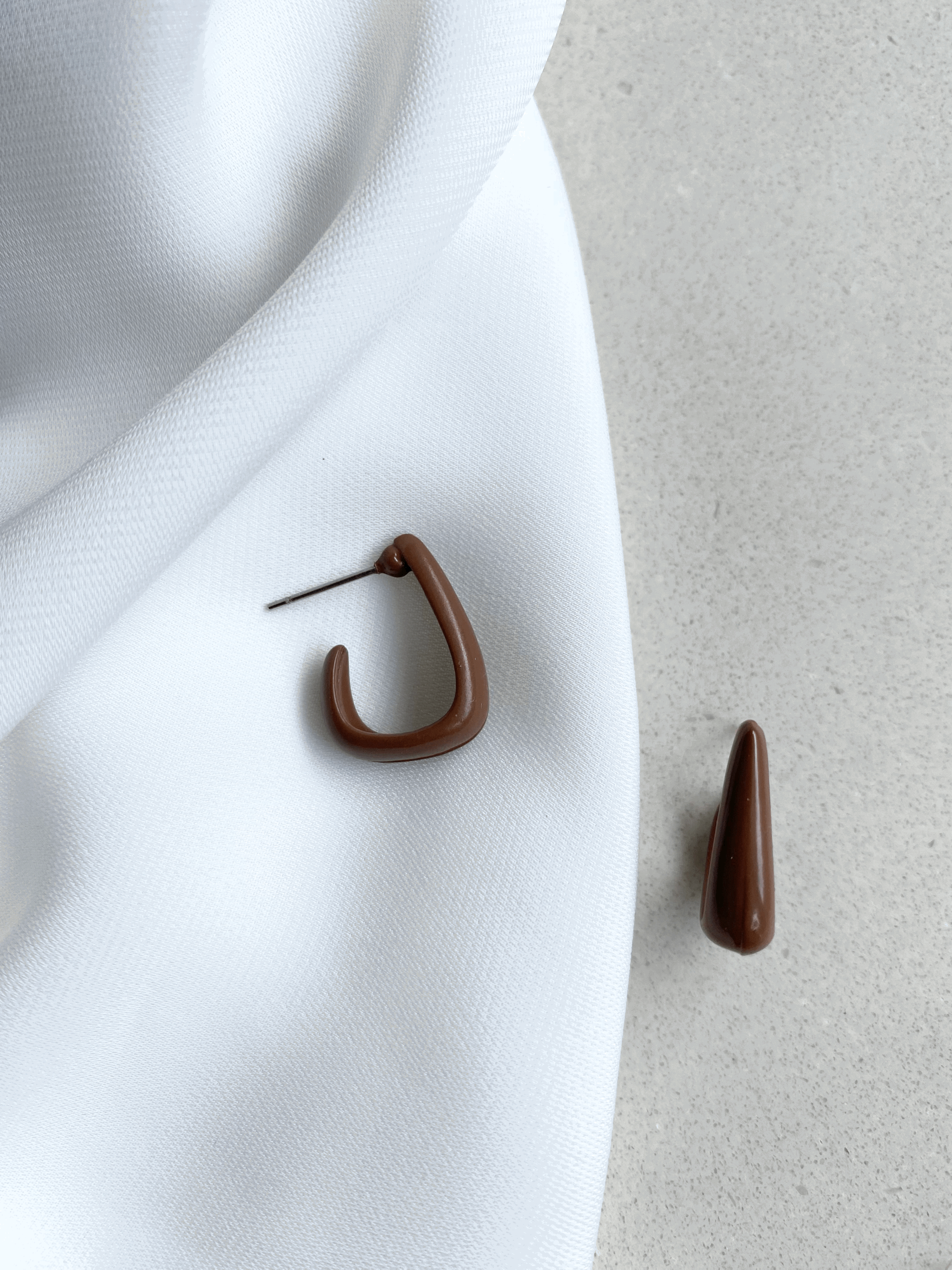 Mocha Essentials earrings