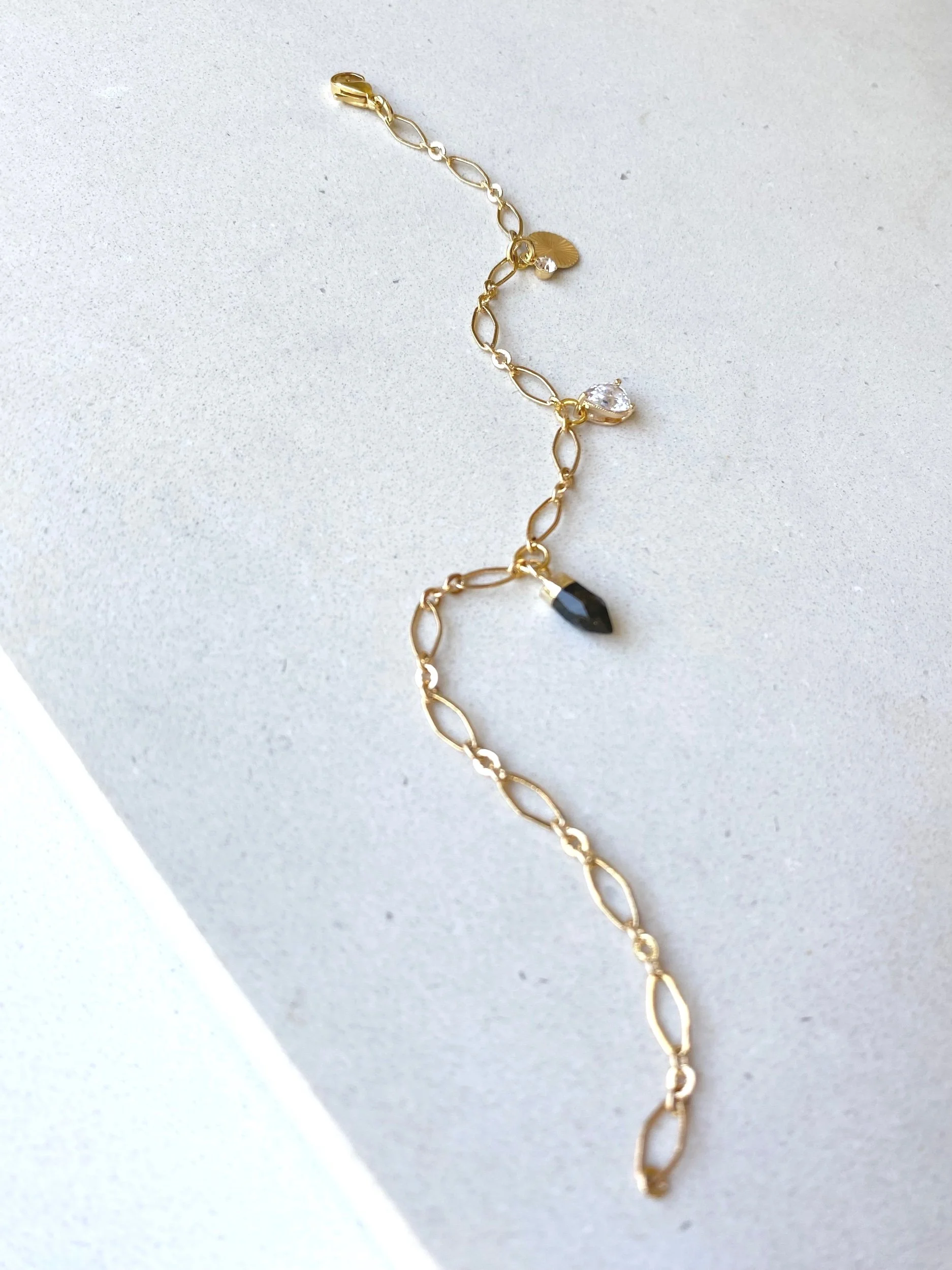 Kira bracelet - adjustable size