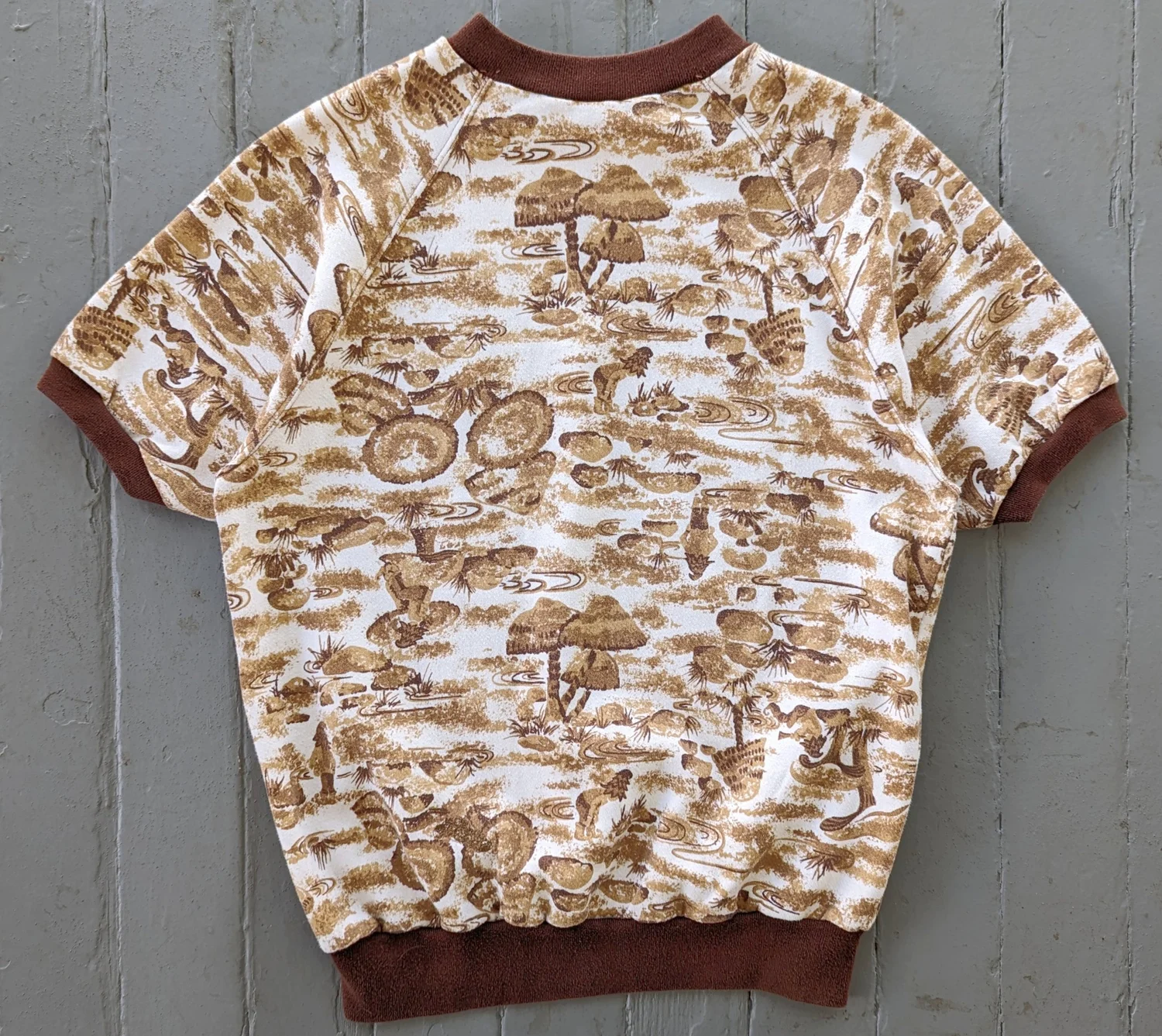 1960's Gnome + Mushroom Short Sleeve Sweatshirt — DARN VINTAGE