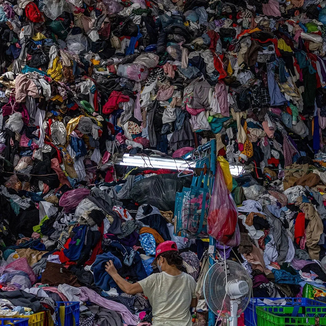 NEW POST - A System Designed to Break - The Enshittification of Clothing

So, why are clothes getting shittier? And are we funding a system now designed to break after a few wears? 

Read more at the link in bio 📺️ 

#sustainableclothing #ethicalfas