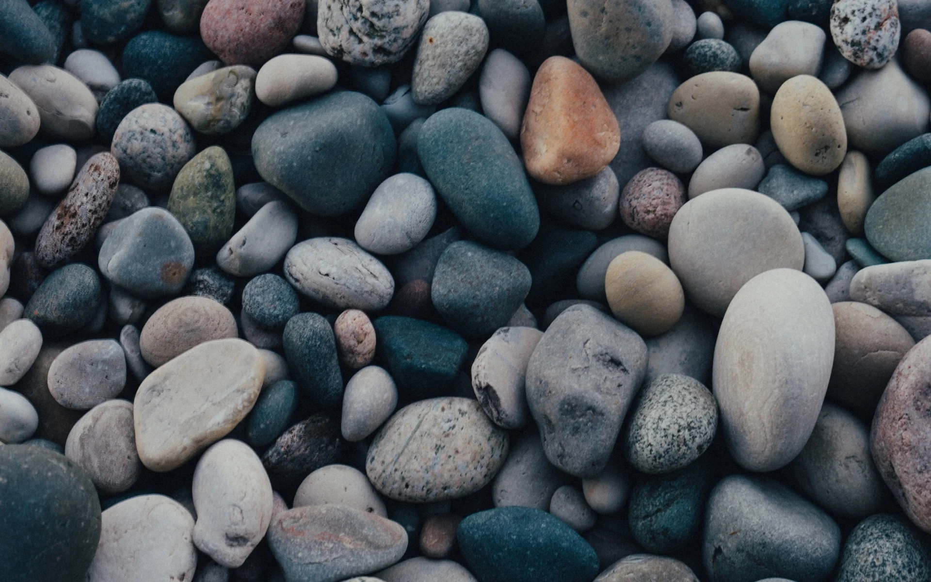 activ5-inspiration-stones.jpg