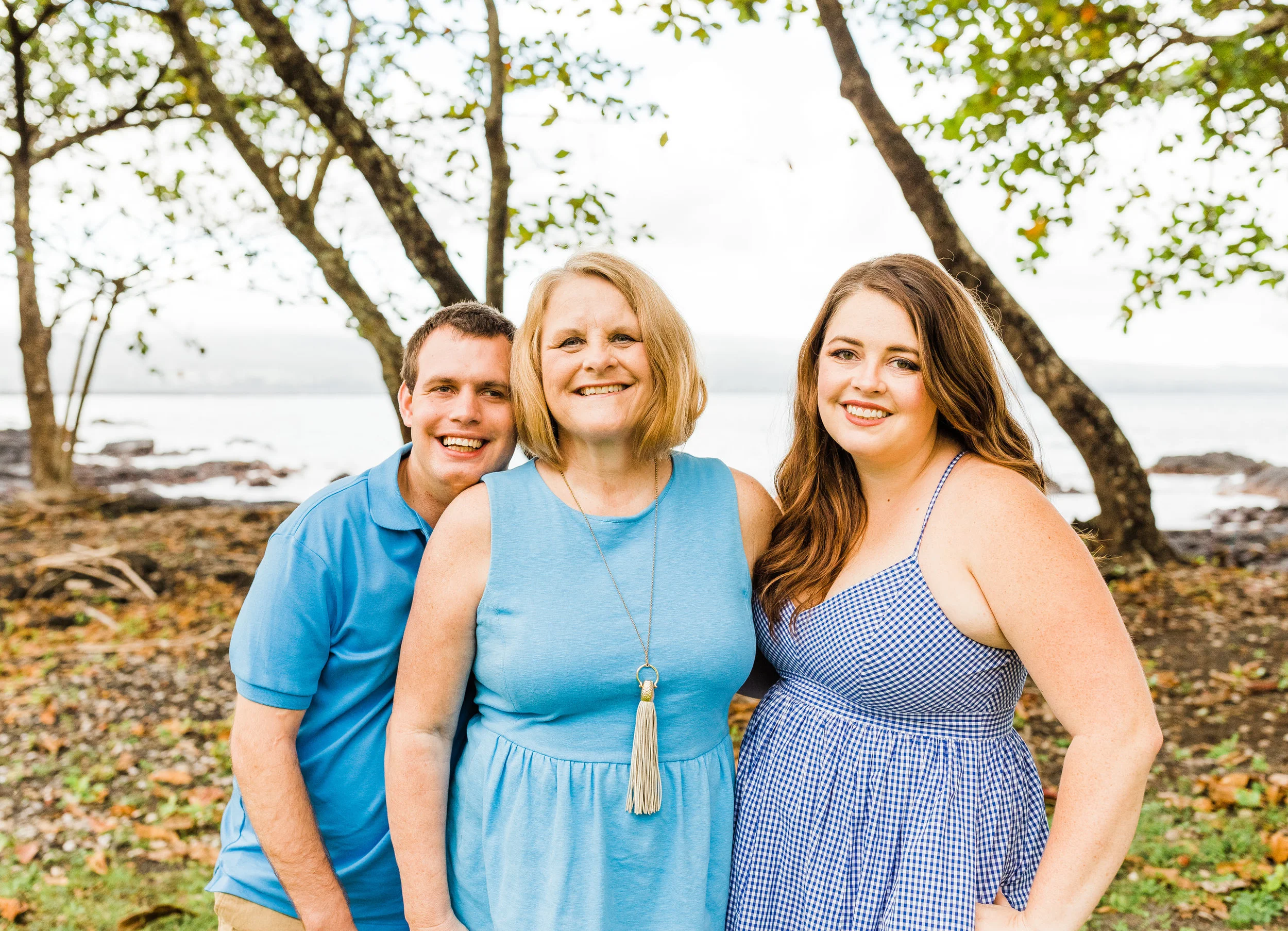 cloudy-hilo-sunset-extended-family-2.jpg