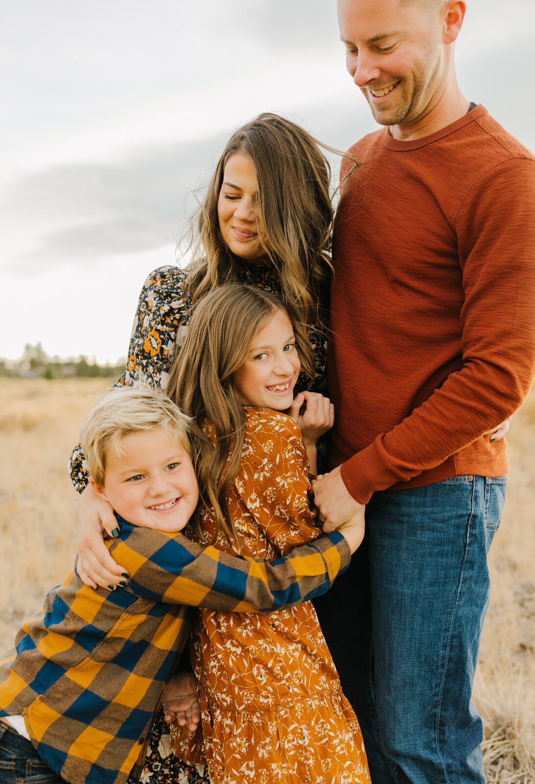 Bend Oregon Family Photographer- Shevlin Park- family of four 