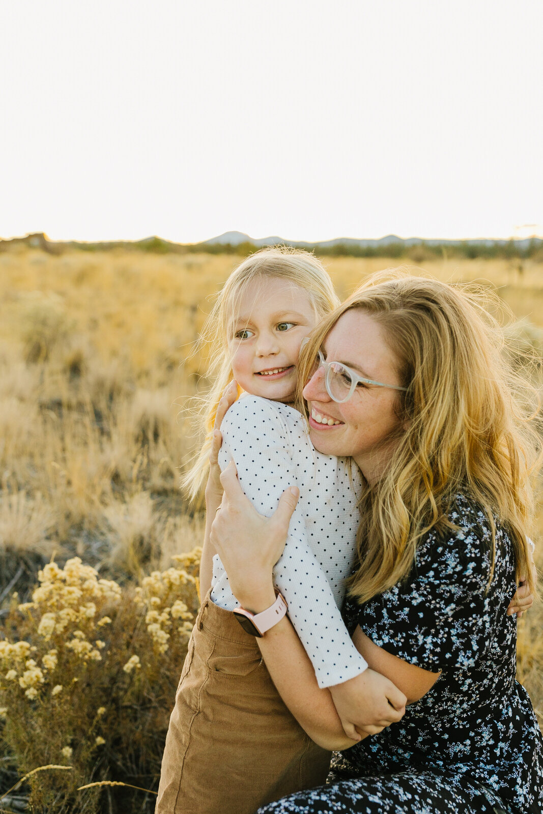 Bend Oregon Family Photographer-Shevlin Park- Poses with little kids