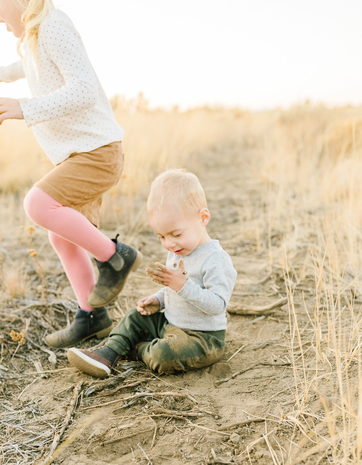 Bend Oregon Family Photographer-Shevlin Park- Poses with little kids8.jpg