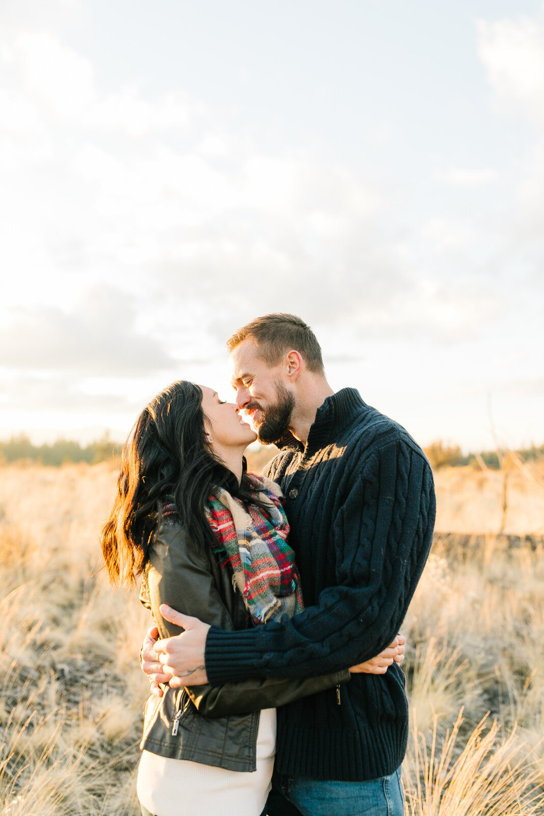 Bend Family Photographer- Fall Pictures in Central Oregon-family of five picture poses3.jpg