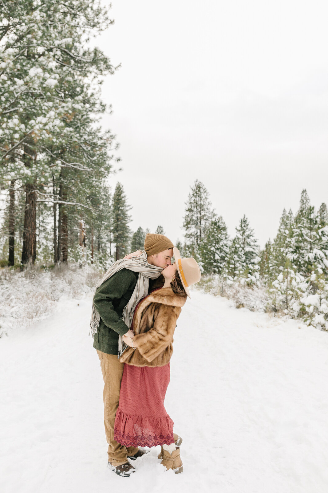 Snow Family Pictures | Mt. Bachelor | Bend Oregon Photographer