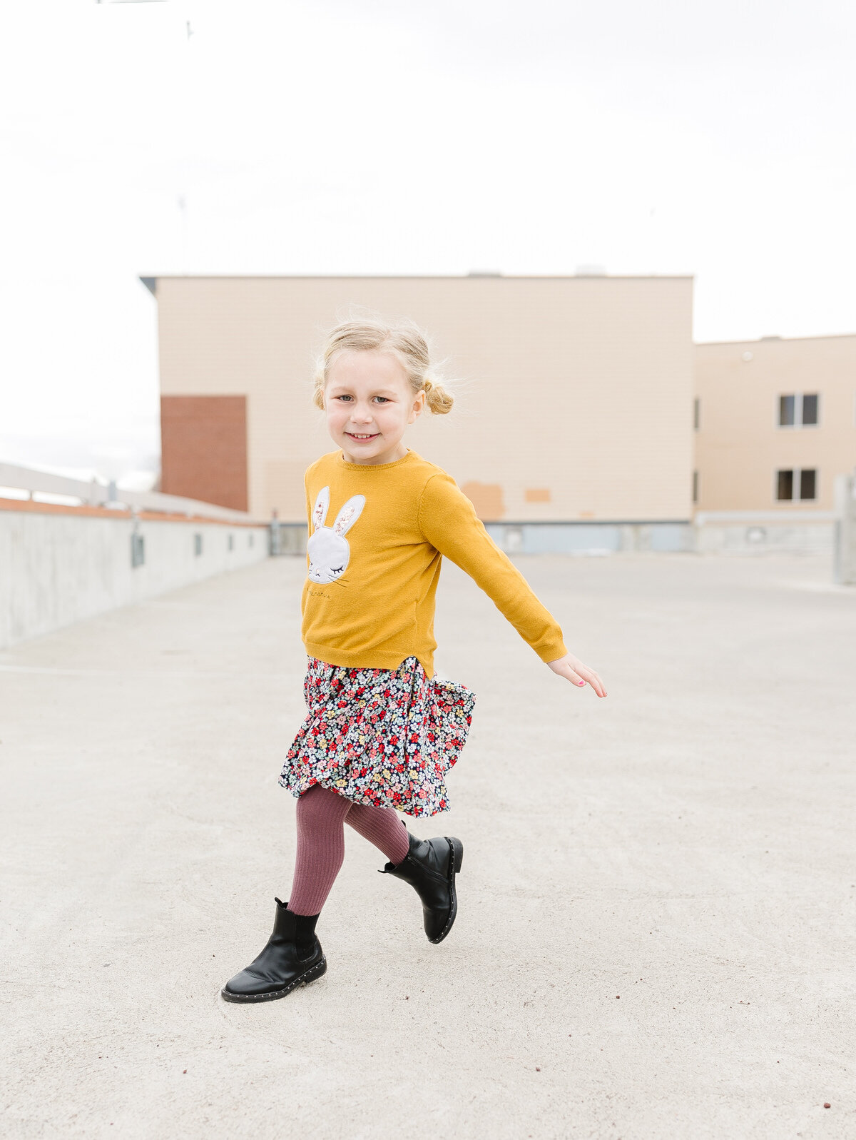 photographers in Bend, OR- kids boho clothing- lifestyle session inspo