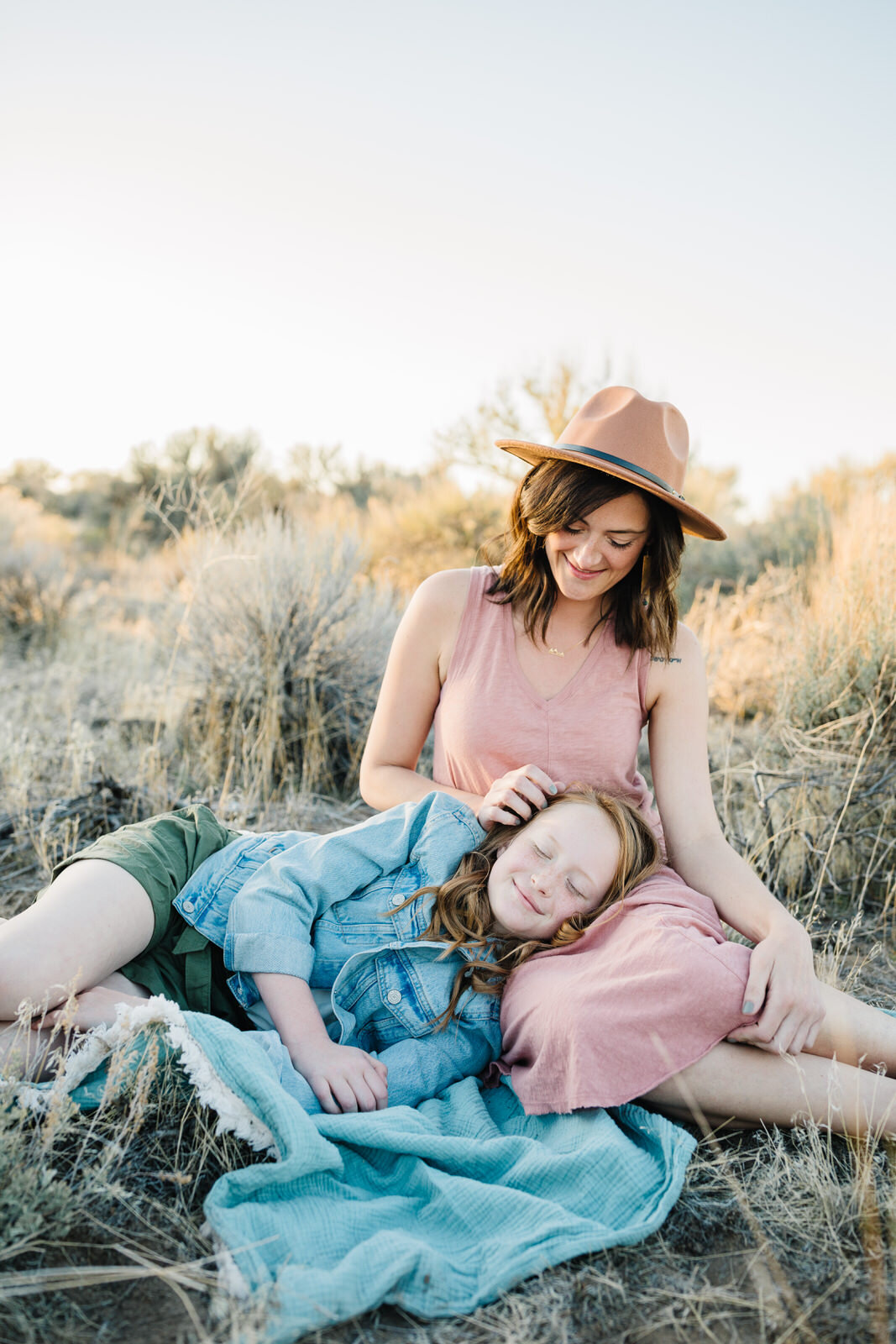 Bend Oregon Photographer-Mommy and me session-Poses with a teenager-3204.jpg