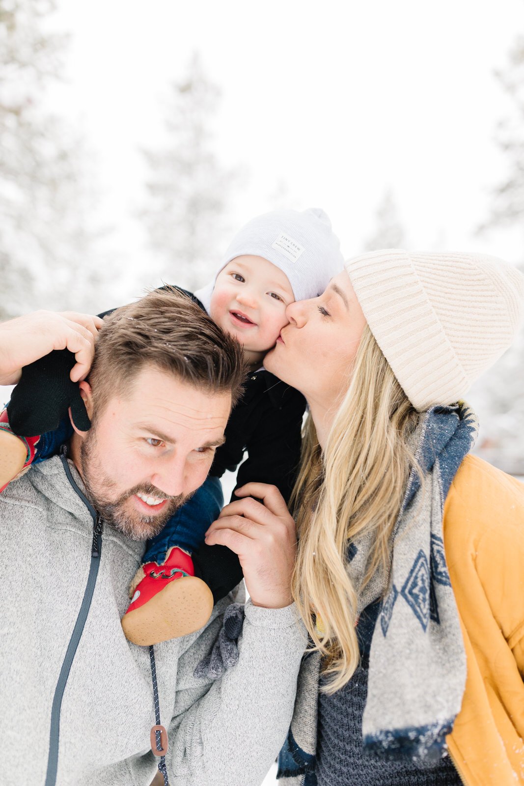  Bountiful Family photographer- Kaysville Family Photographer- Family Pictures in Utah in the winter