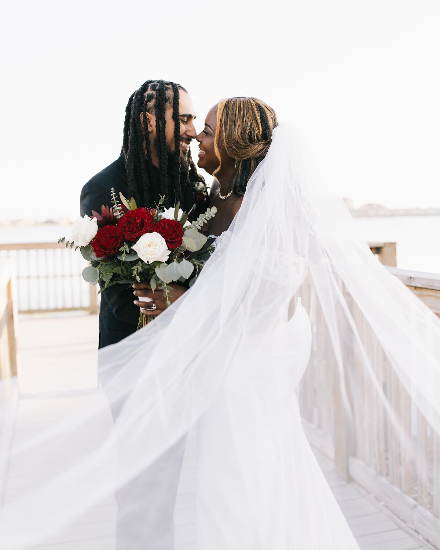 One of our absolute favorite things about weddings is seeing people GLOW and literally being the happiest ever! 🥹
.
Venue | @trellis_925 
Caterers | @rivercitycateringfl1997 
Florals | @wisefloraldesign 
Cake | Simply Homemade
Dress | @bridalgallery