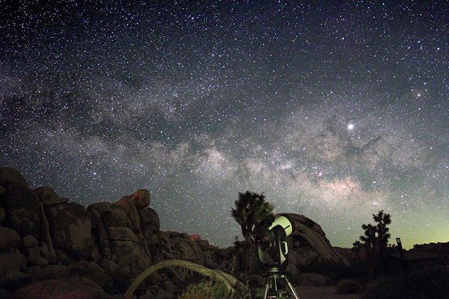 Summer is the perfect time of year to see the Milky Way! Join us on a journey through the cosmos! Photography by our personal astronomer @deepskysteve