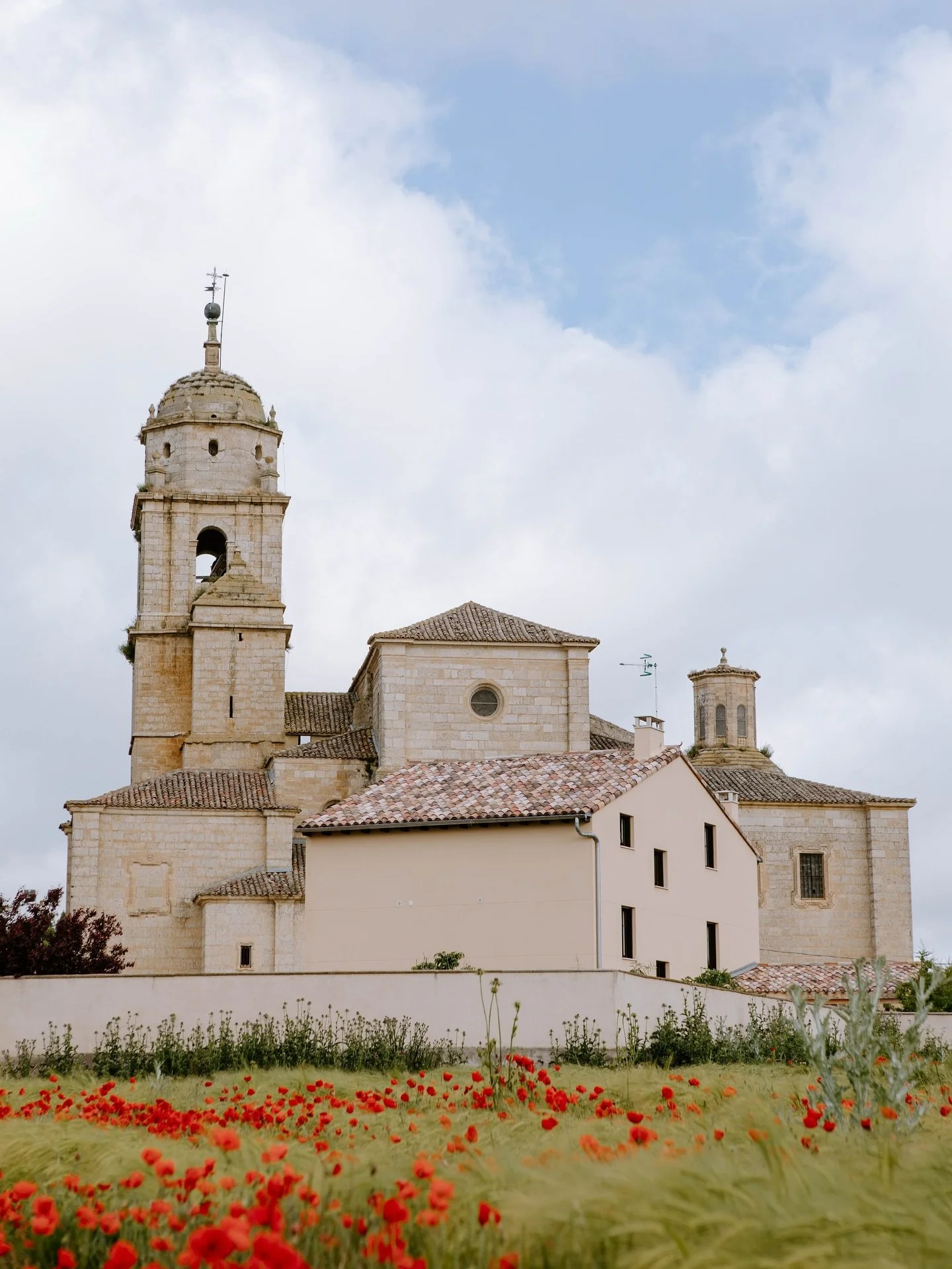 CAMINO DAY 15 &mdash; Hontanas > Itero de la Vega
Come to find out the Convento de San Ant&oacute;n de Castrojeriz (images 5-7) which I referred to as a church in my Day 15 vlog is actually the ruins of what once served as a hospital for pilgrims.