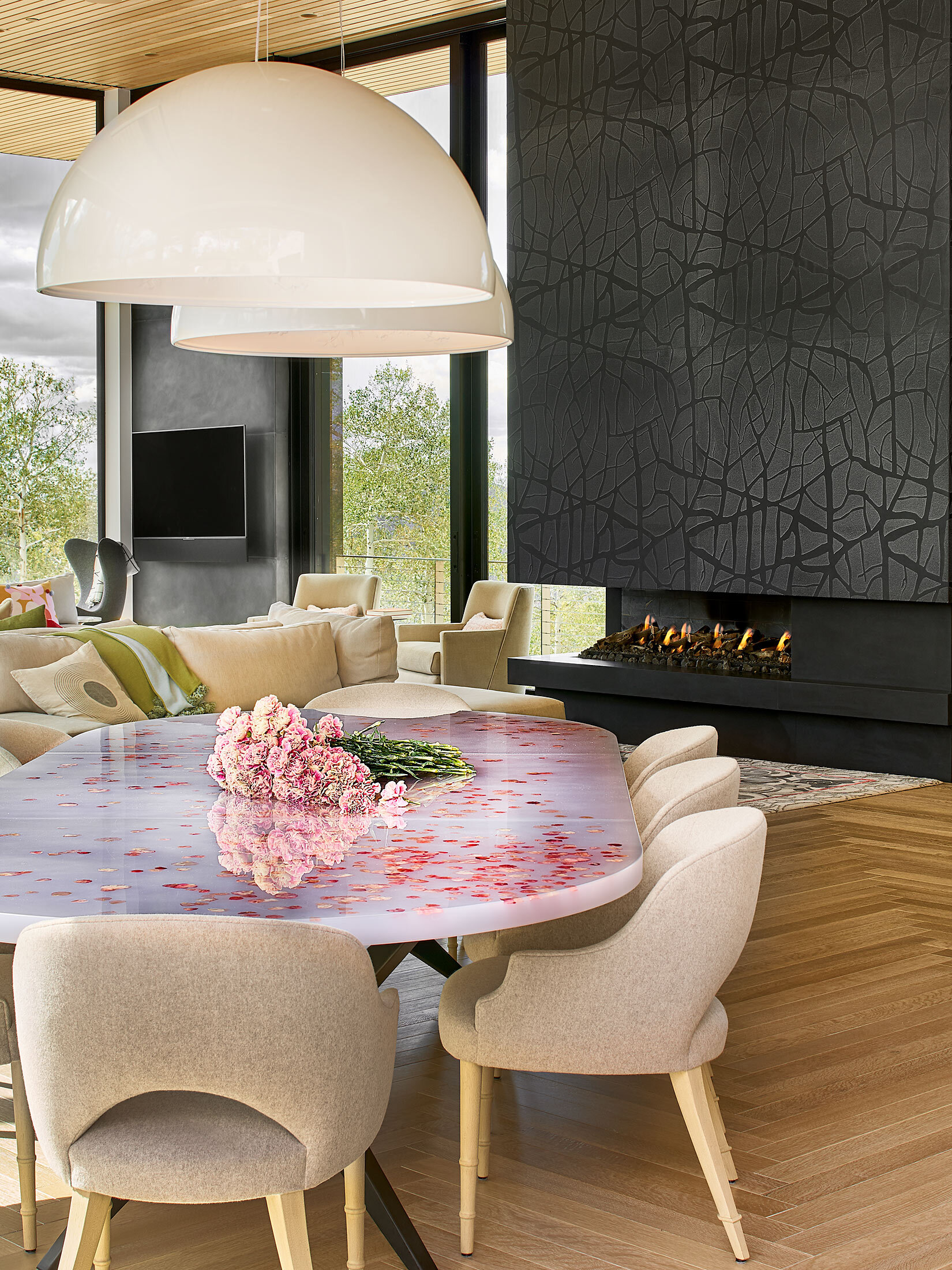Webb-Beck-Arnold-Avon-09-27-19-Dining-Detail-Crop-Web.jpg