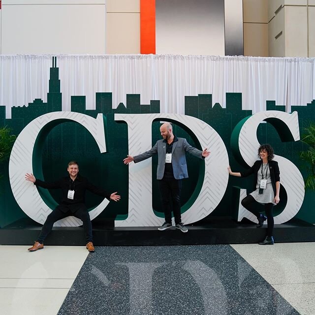 [👏🏻😁MIDWINTER MEETING]
 Having a great time at midwinter with the evident team. So cool to meet dental friends out there. 
Don&rsquo;t forget to stop by our booth K31 at LABDAY tomorrow and say Hi 👋🏻. ⠀
⠀
⠀
⠀
⠀
⠀
⠀ ⠀
⠀
⠀
⠀
⠀
⠀
#evidentdigital #d
