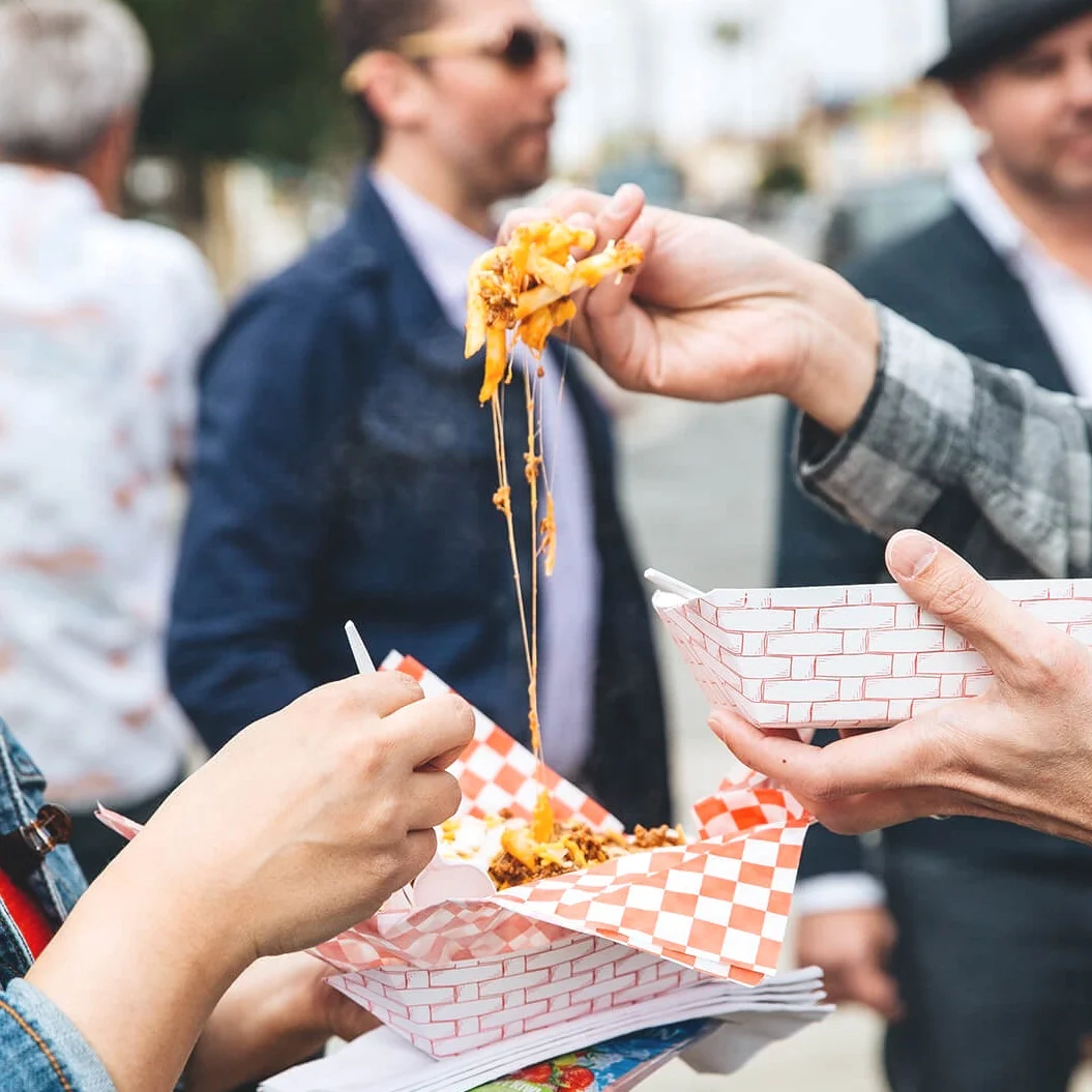 outline-at-noho-cheese-pull.jpg