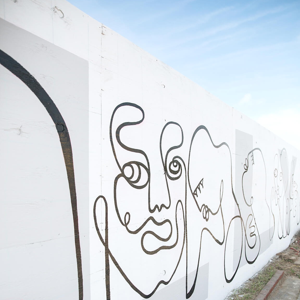 outline-at-noho-mural-1.jpg